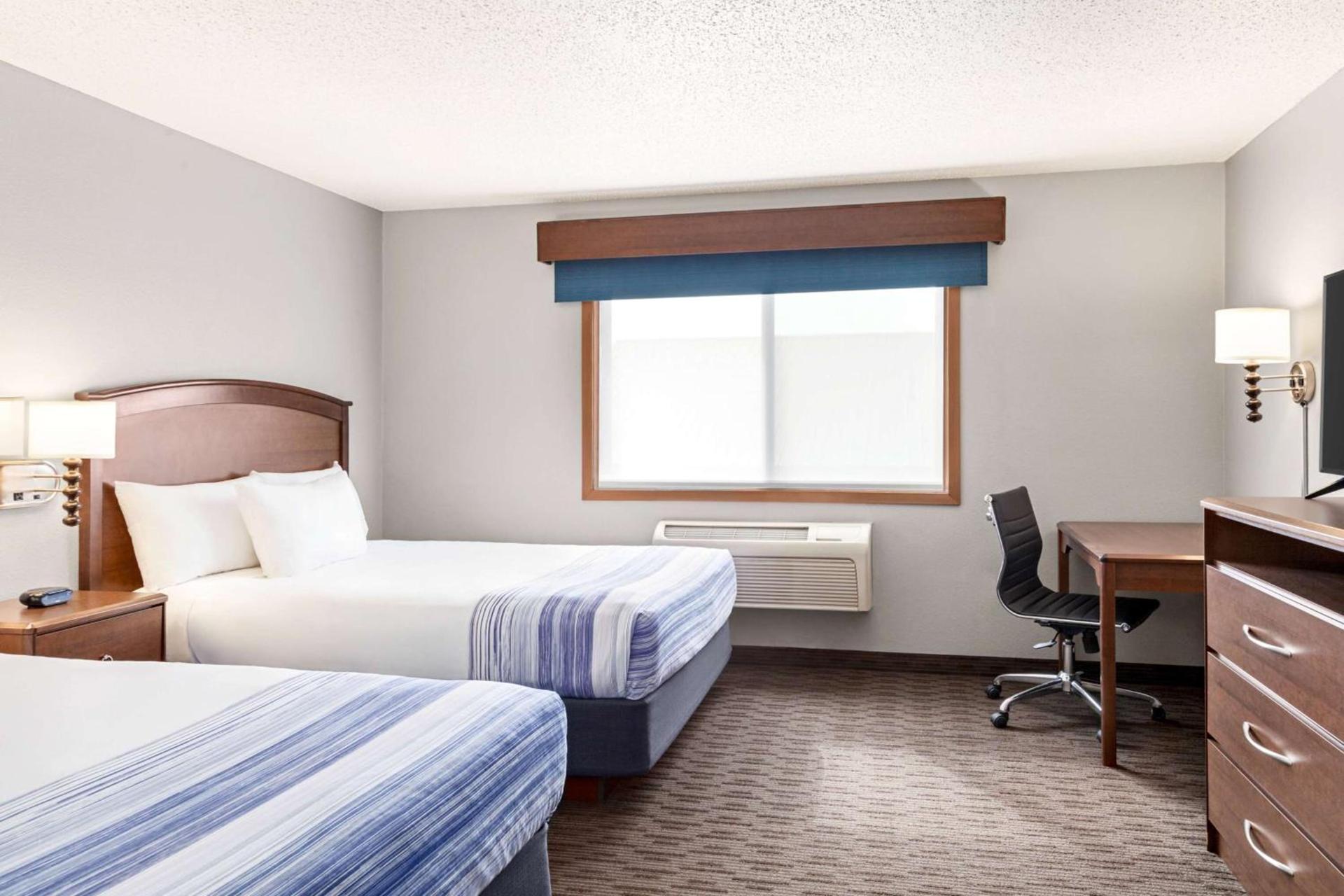 AmericInn by Wyndham Sauk Centre photo 46