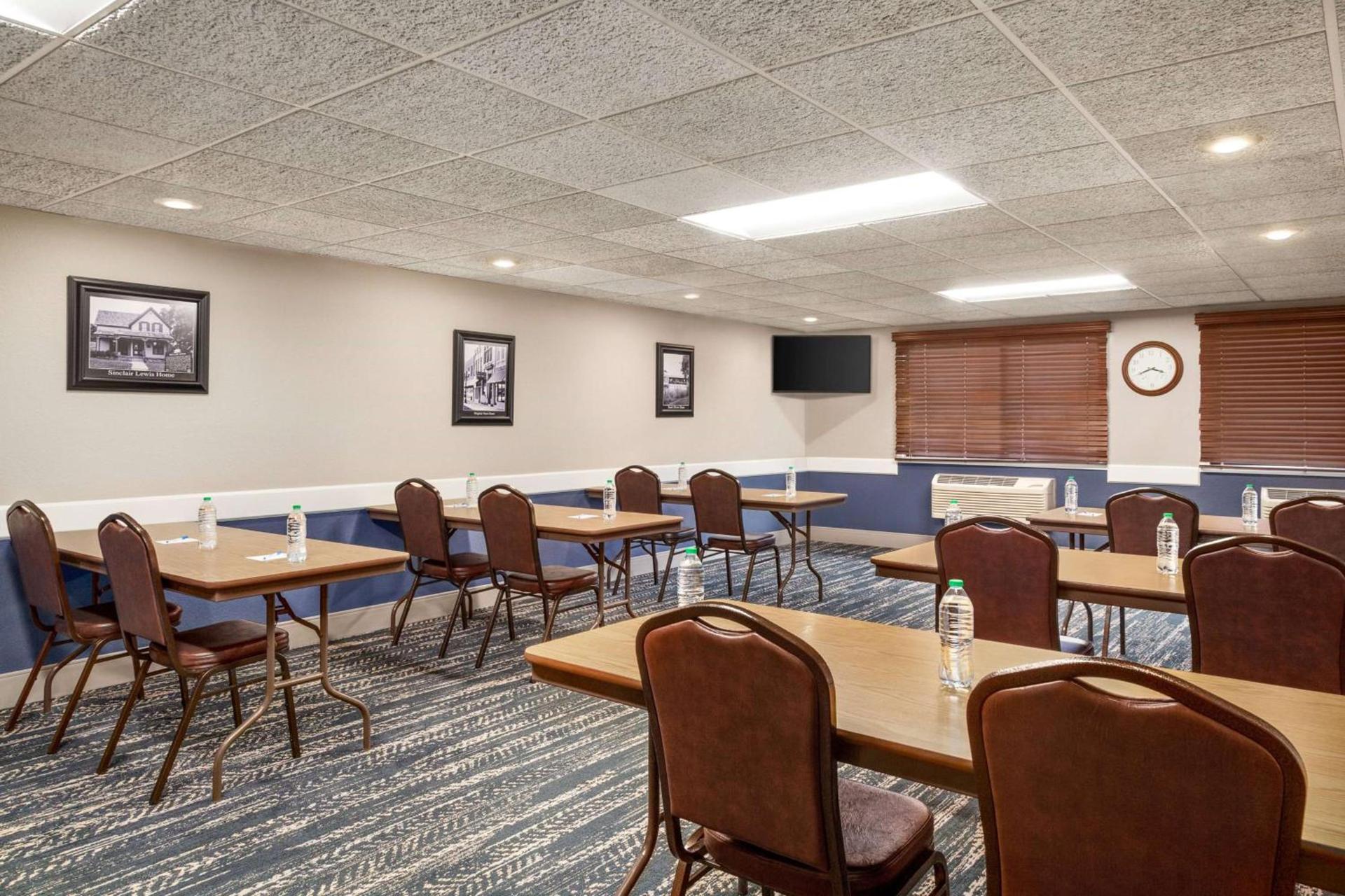 AmericInn by Wyndham Sauk Centre photo 48