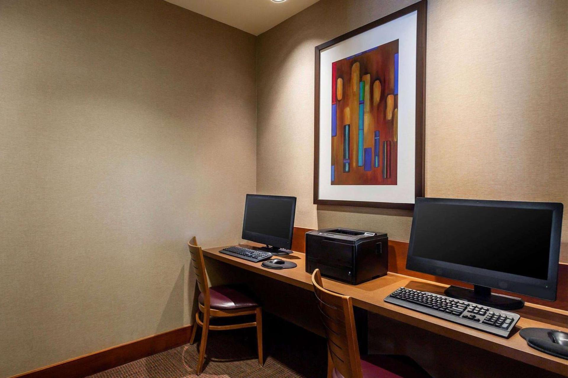 Wyndham Garden Kansas City Airport photo 43
