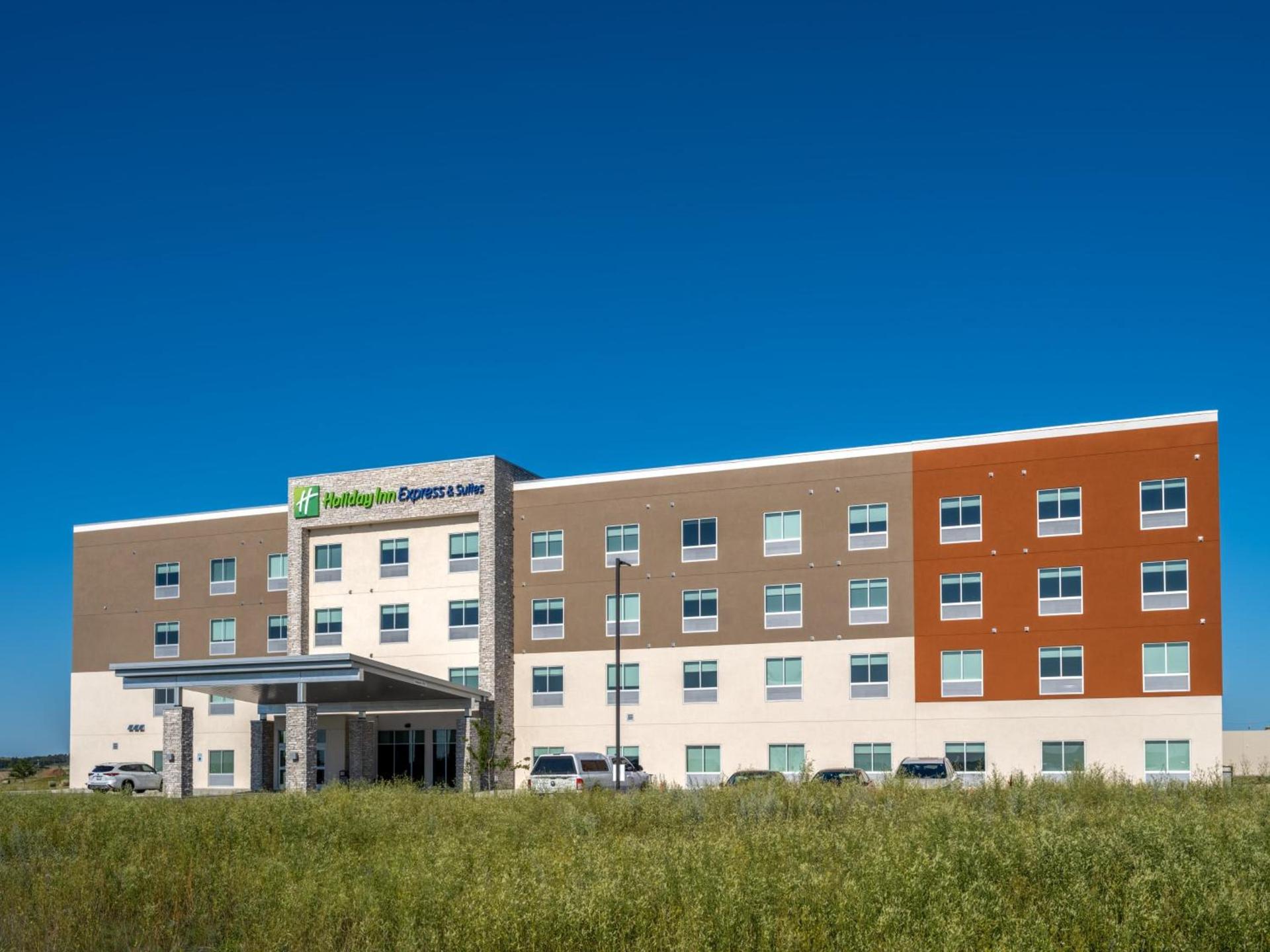 Holiday Inn Express & Suites - Watertown by IHG photo 47