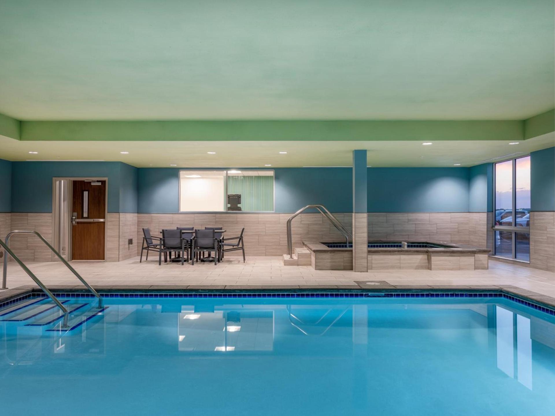 Holiday Inn Express & Suites - Watertown by IHG photo 51
