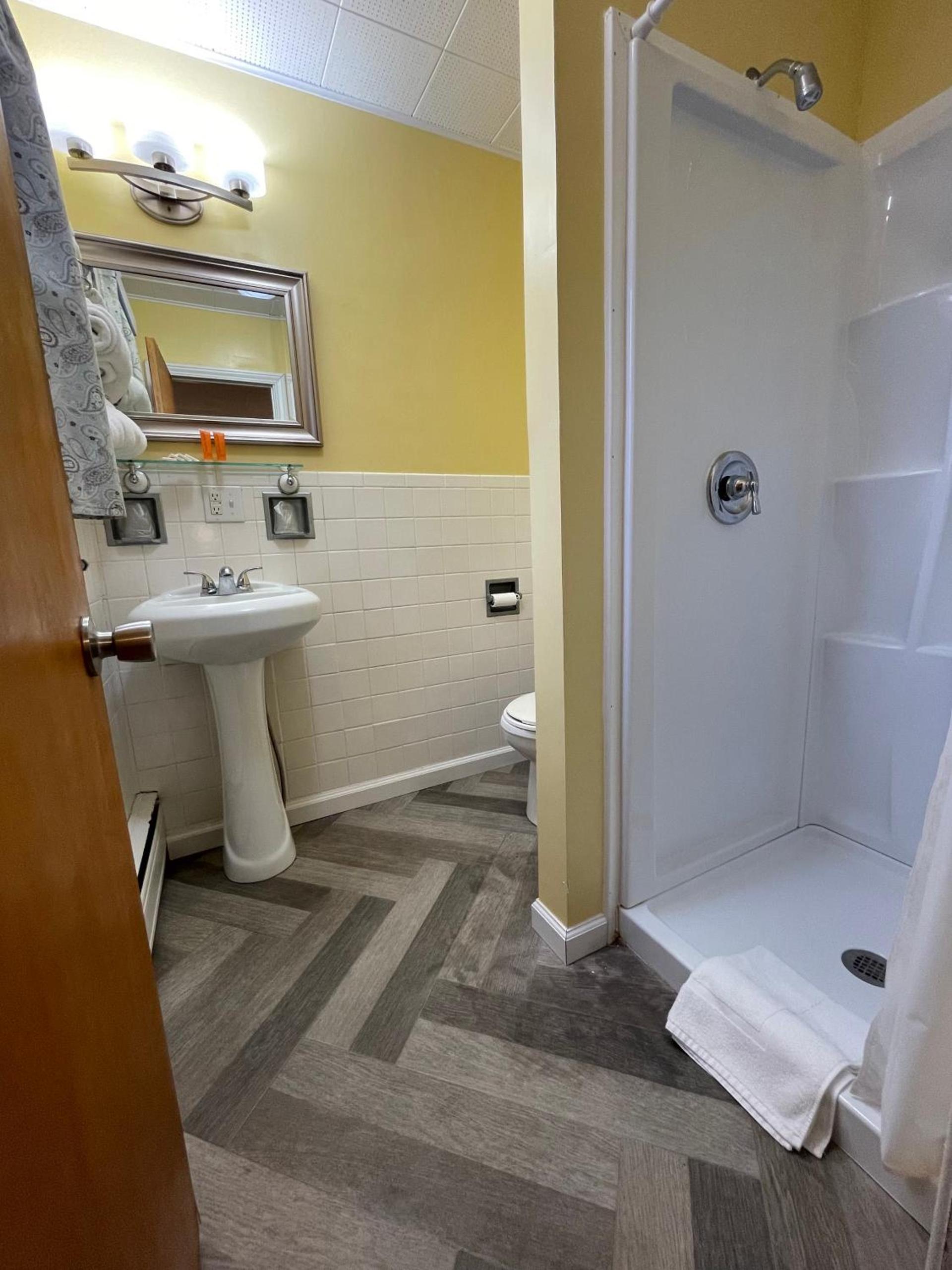The Colonial Inn & Creamery photo 23