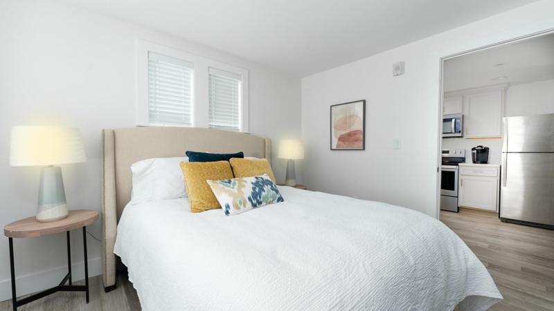 Harbourtown Suites on Plymouth Harbor photo 72