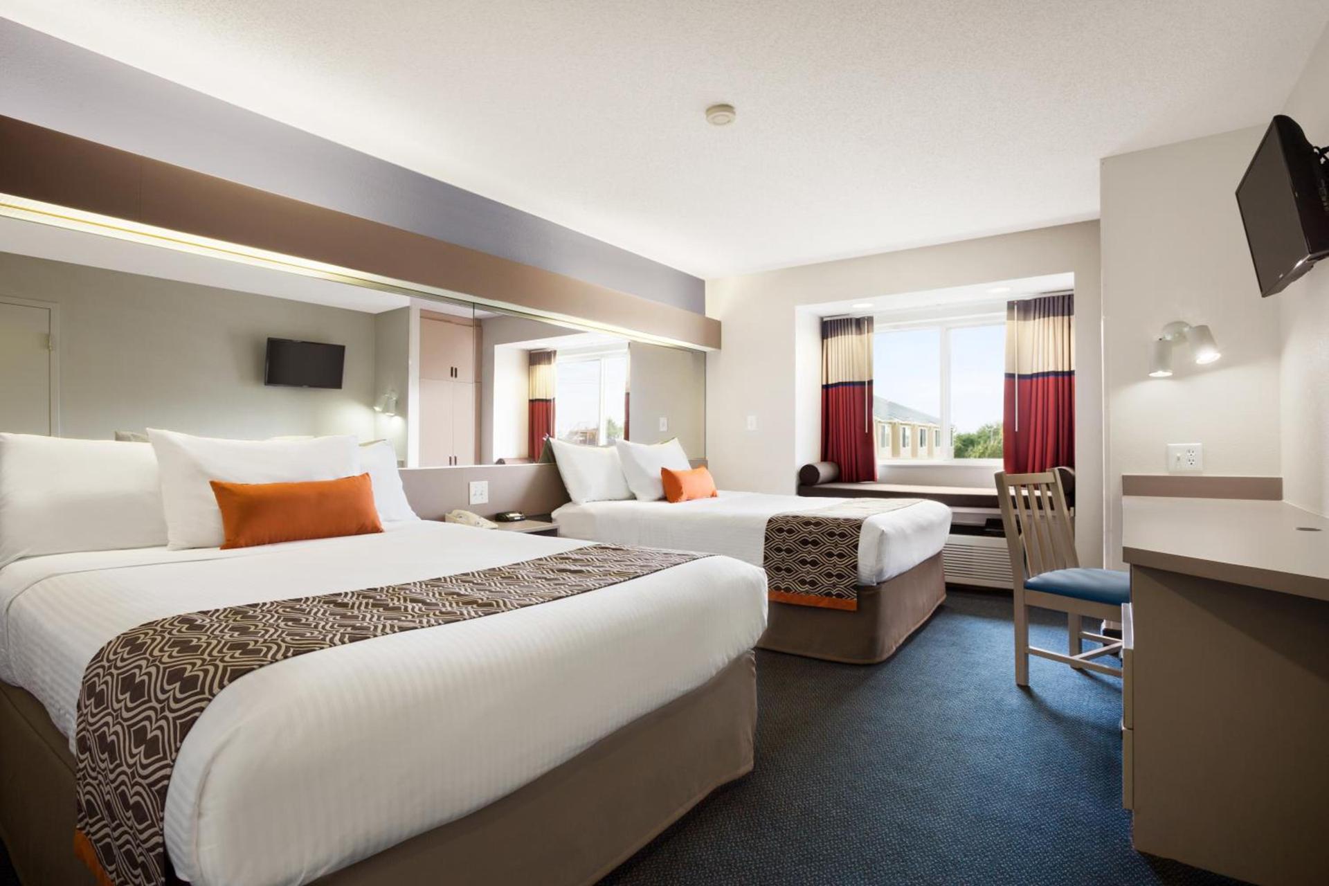 Microtel Inn By Wyndham Louisville East photo 18