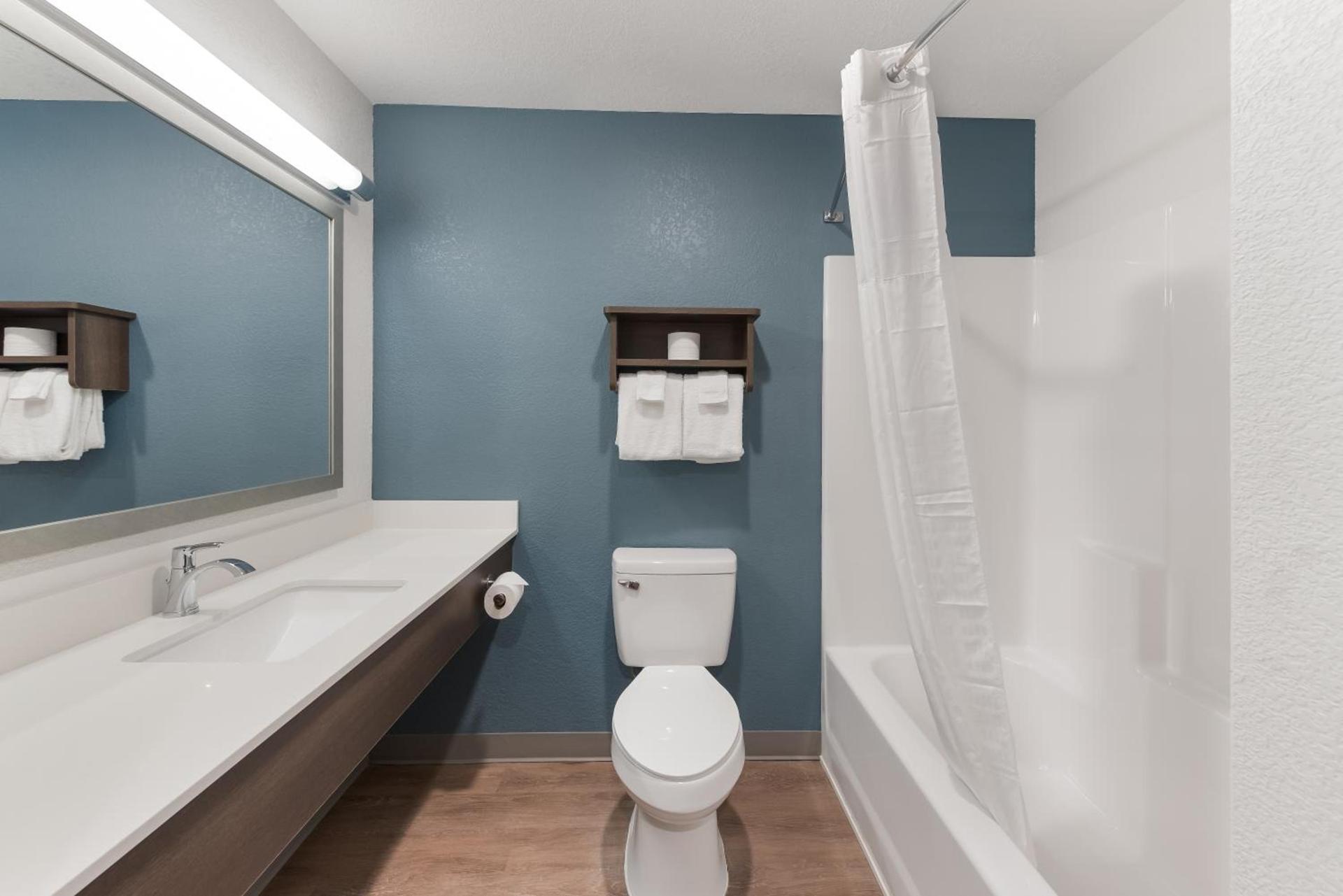 WoodSpring Suites Dayton North photo 19