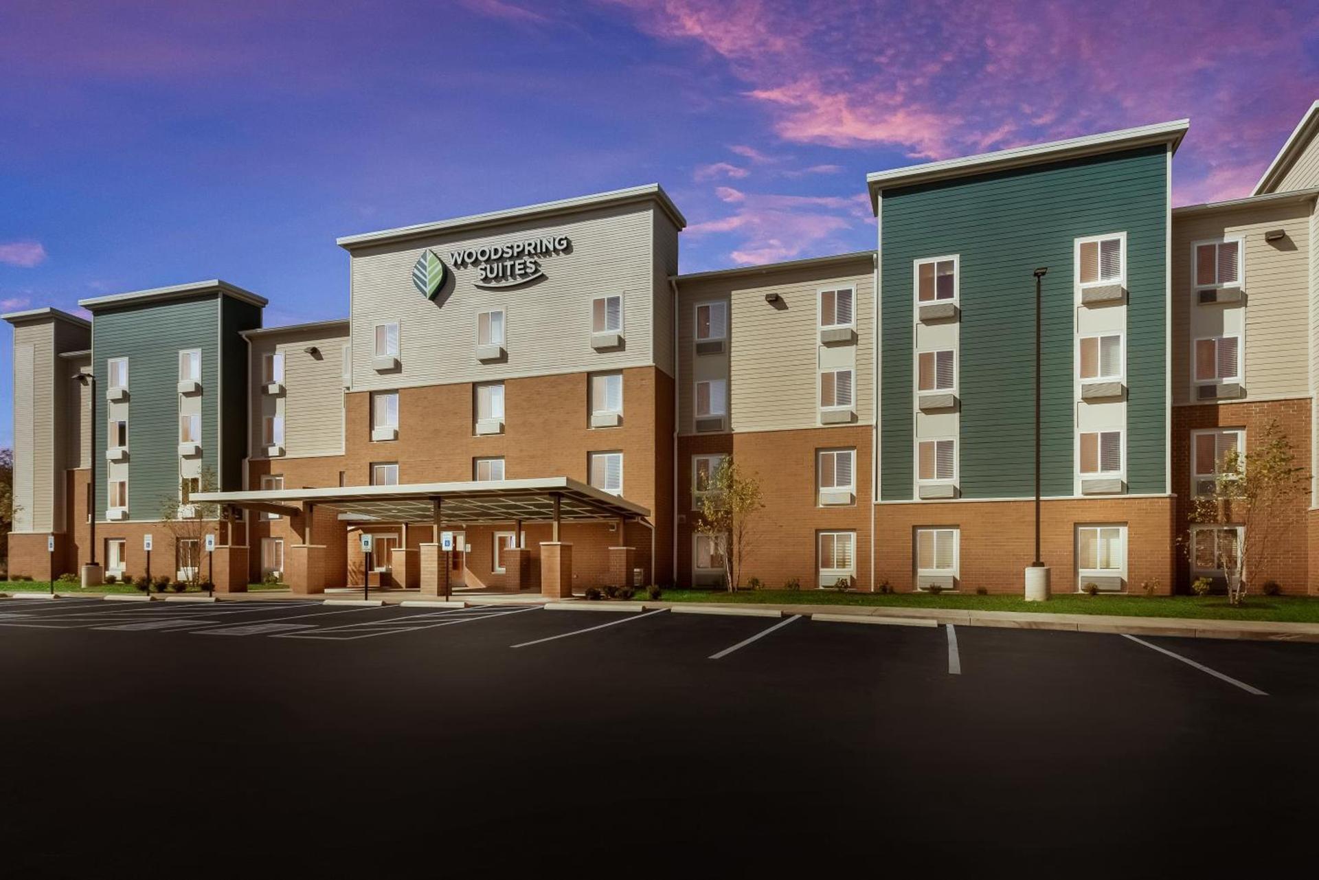WoodSpring Suites Dayton North photo 23