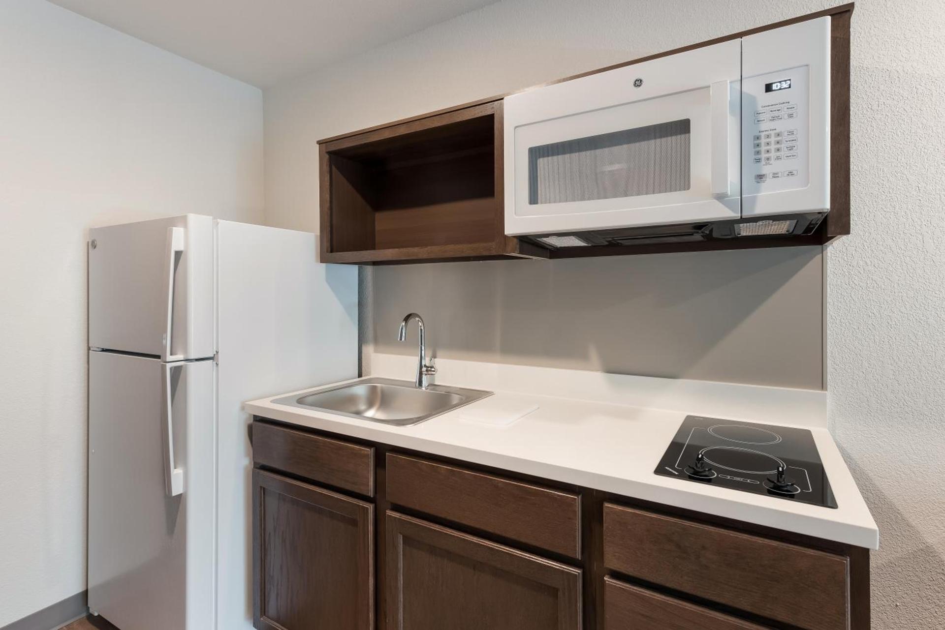 WoodSpring Suites Dayton North photo 34