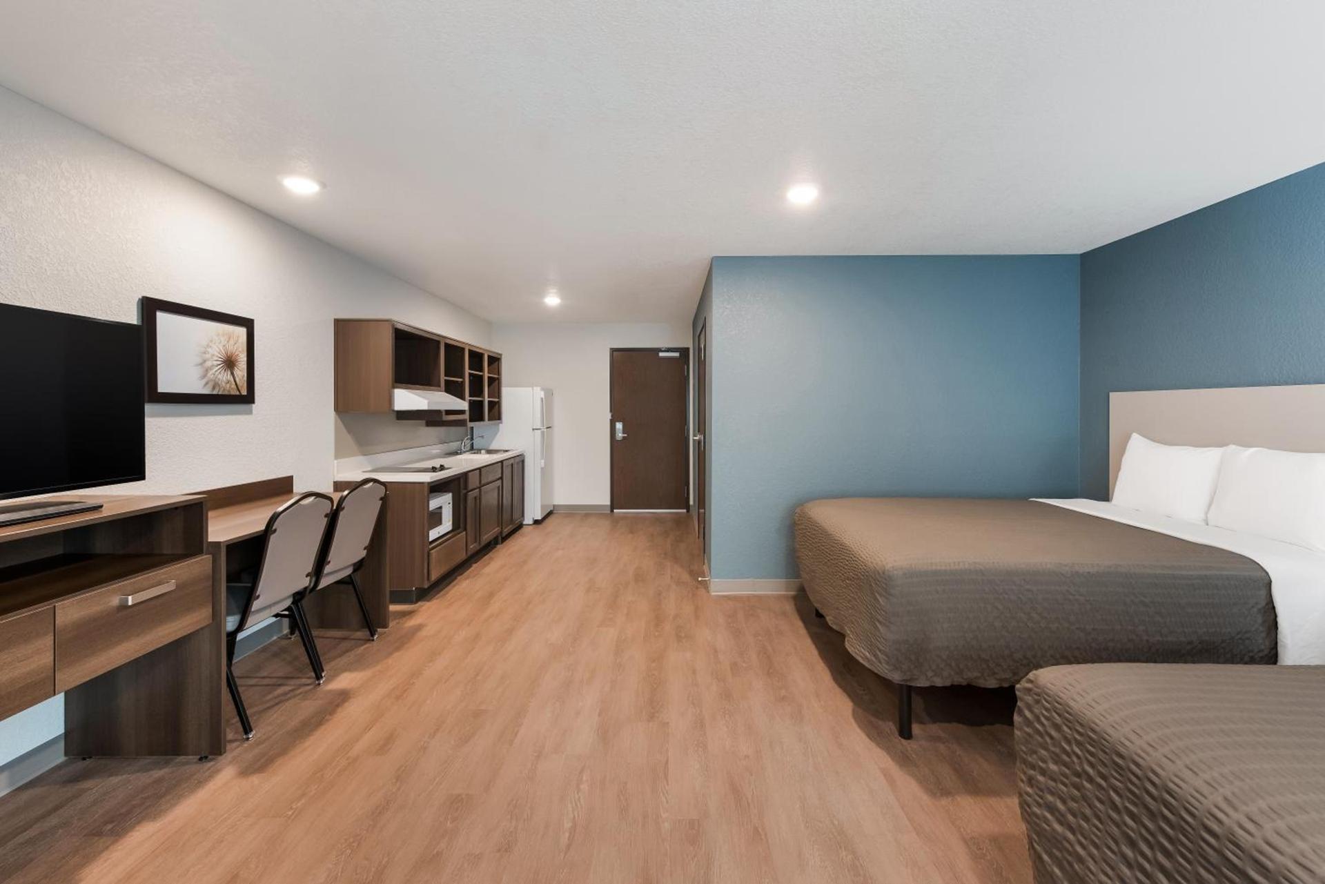 WoodSpring Suites Dayton North photo 37