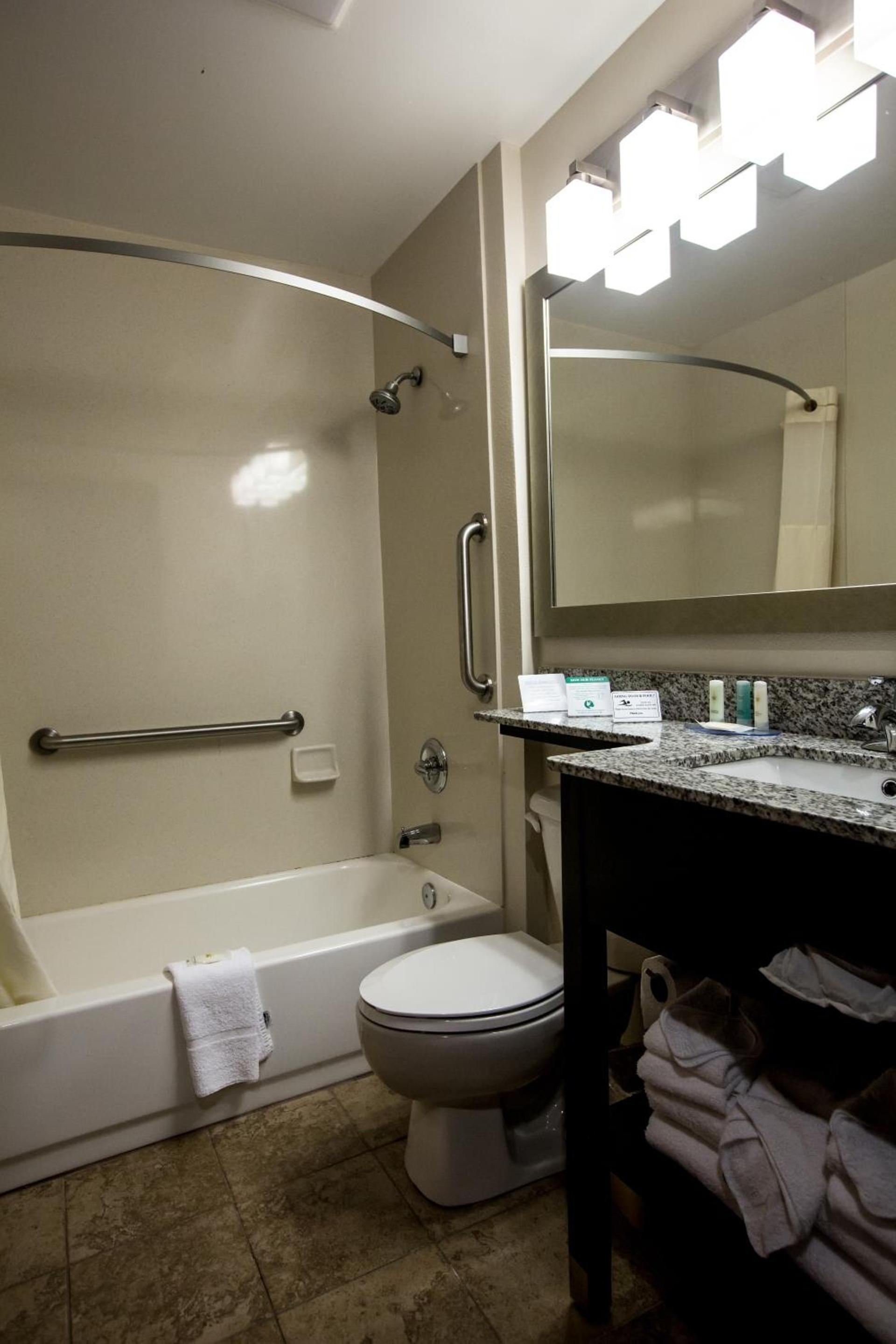 Comfort Inn Mount Airy photo 30