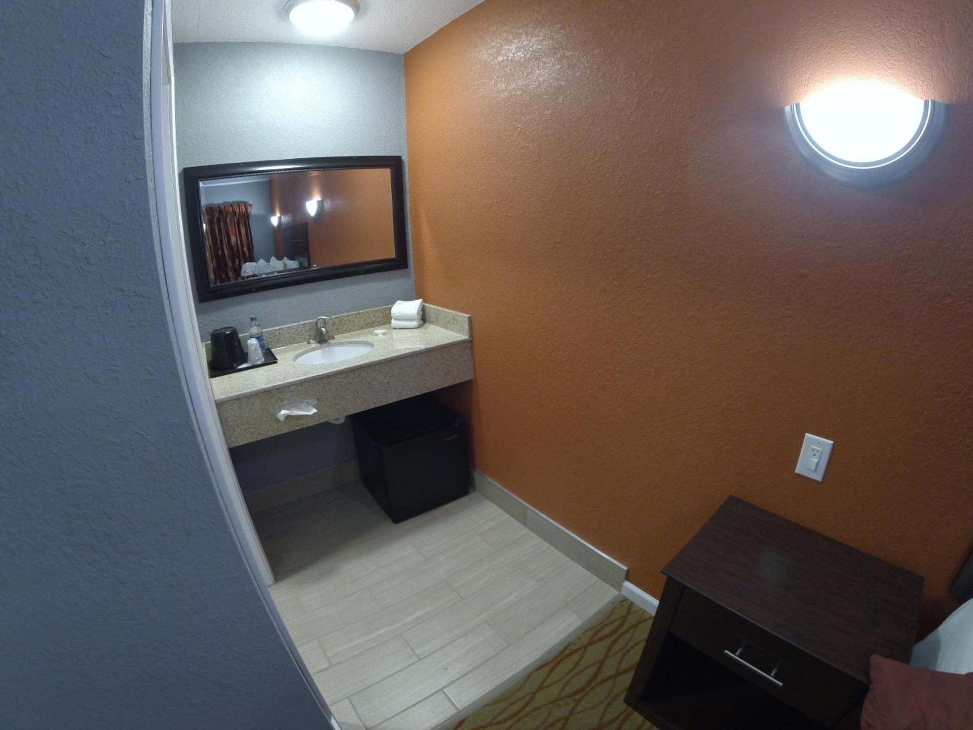 Cozy Rest Motel photo 12