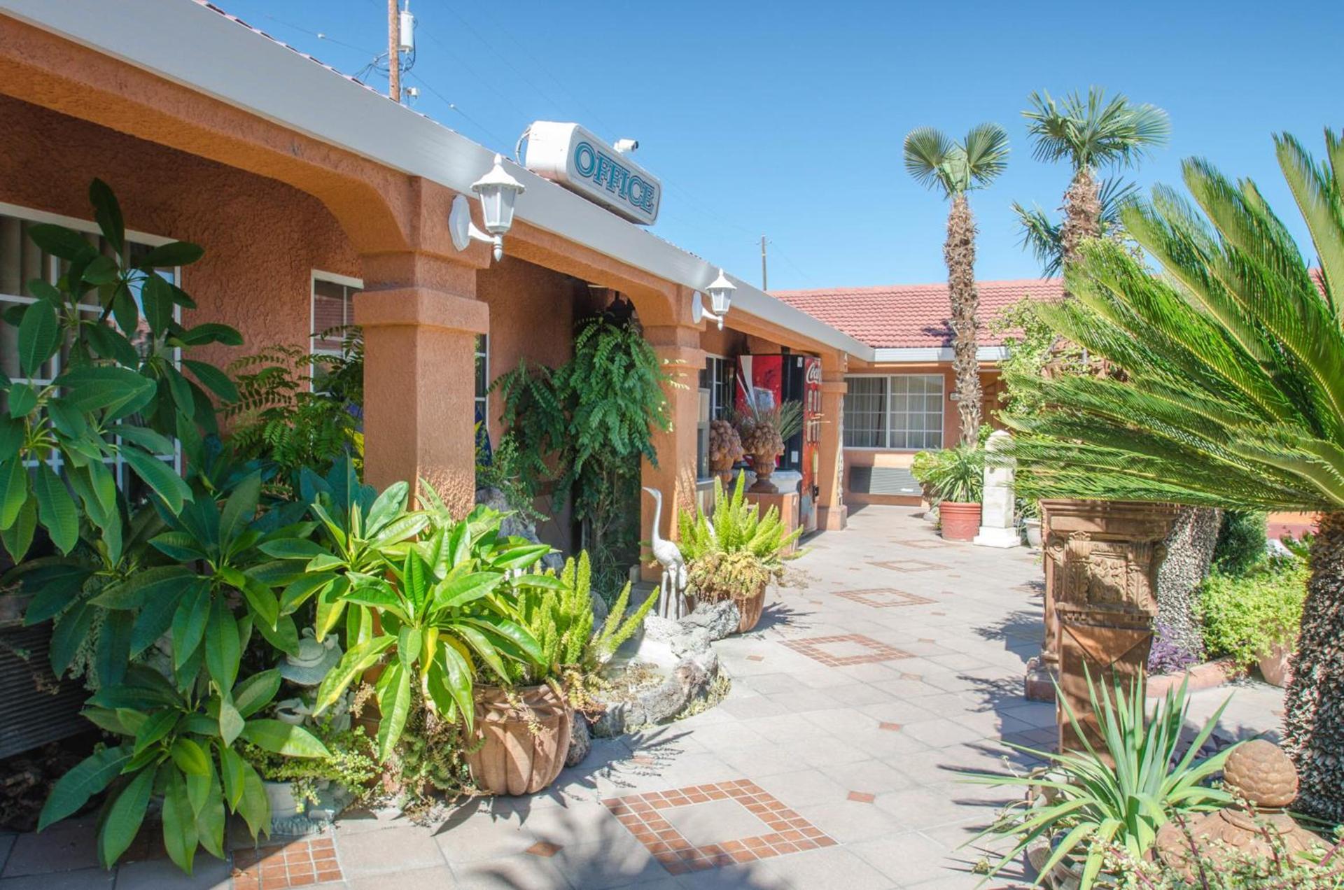 Economy Inn Los Banos photo 33