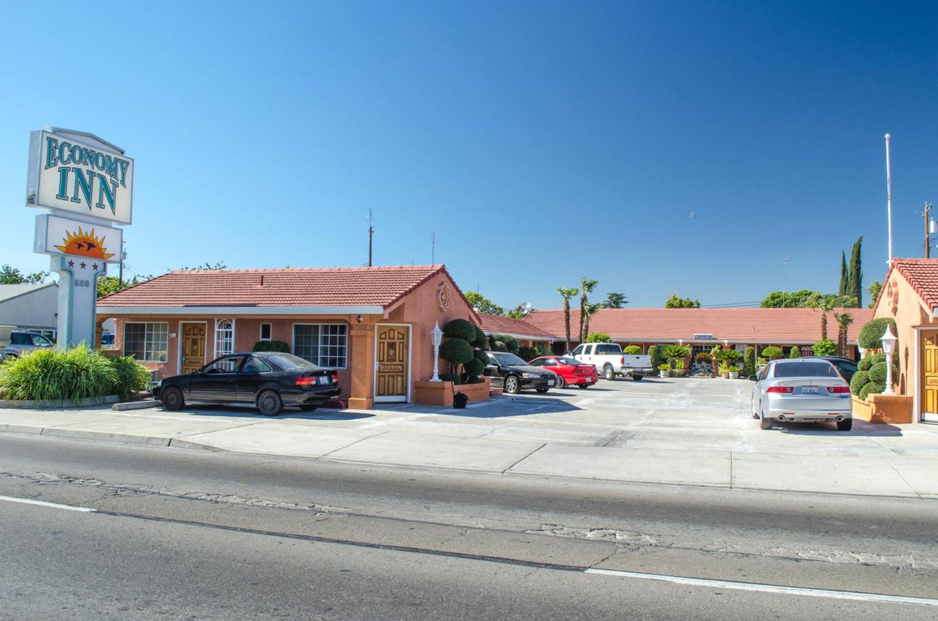 Economy Inn Los Banos photo 7