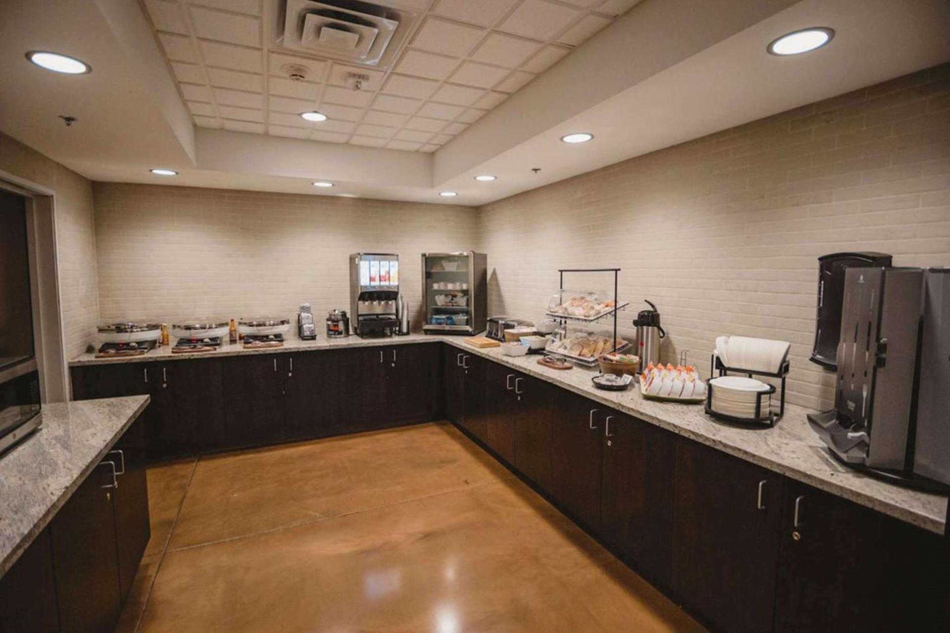 Best Western Plus Lakeview Hotel photo 24