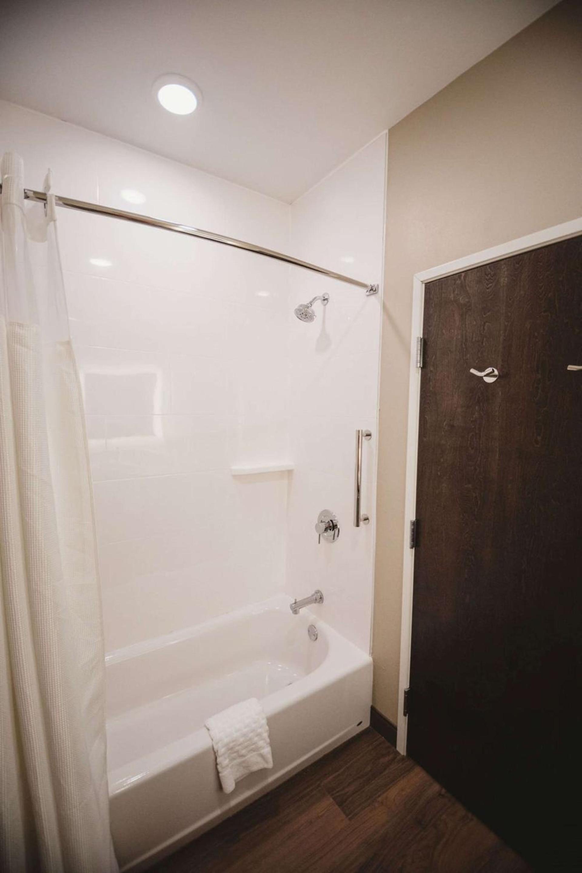 Best Western Plus Lakeview Hotel photo 22