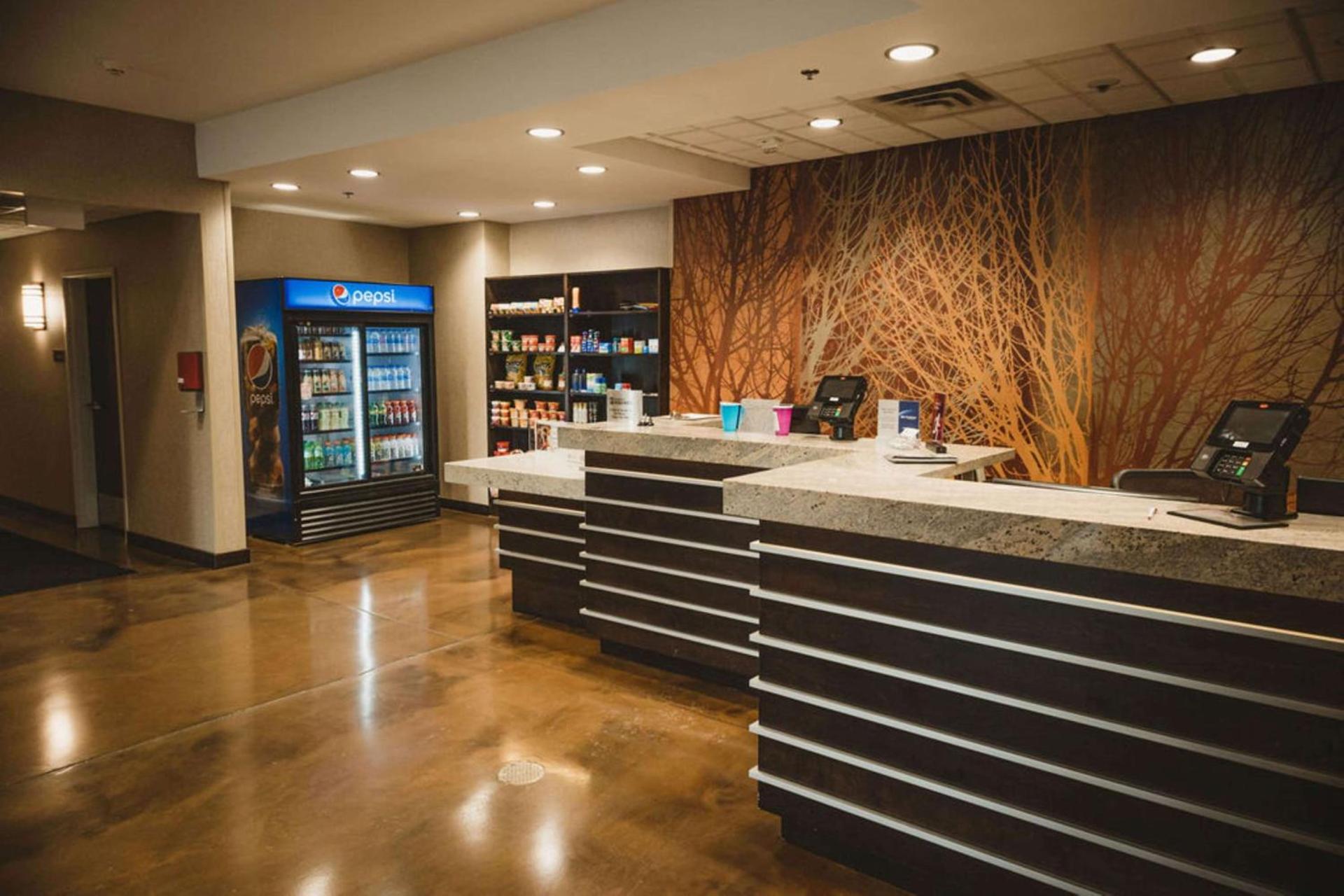 Best Western Plus Lakeview Hotel photo 2