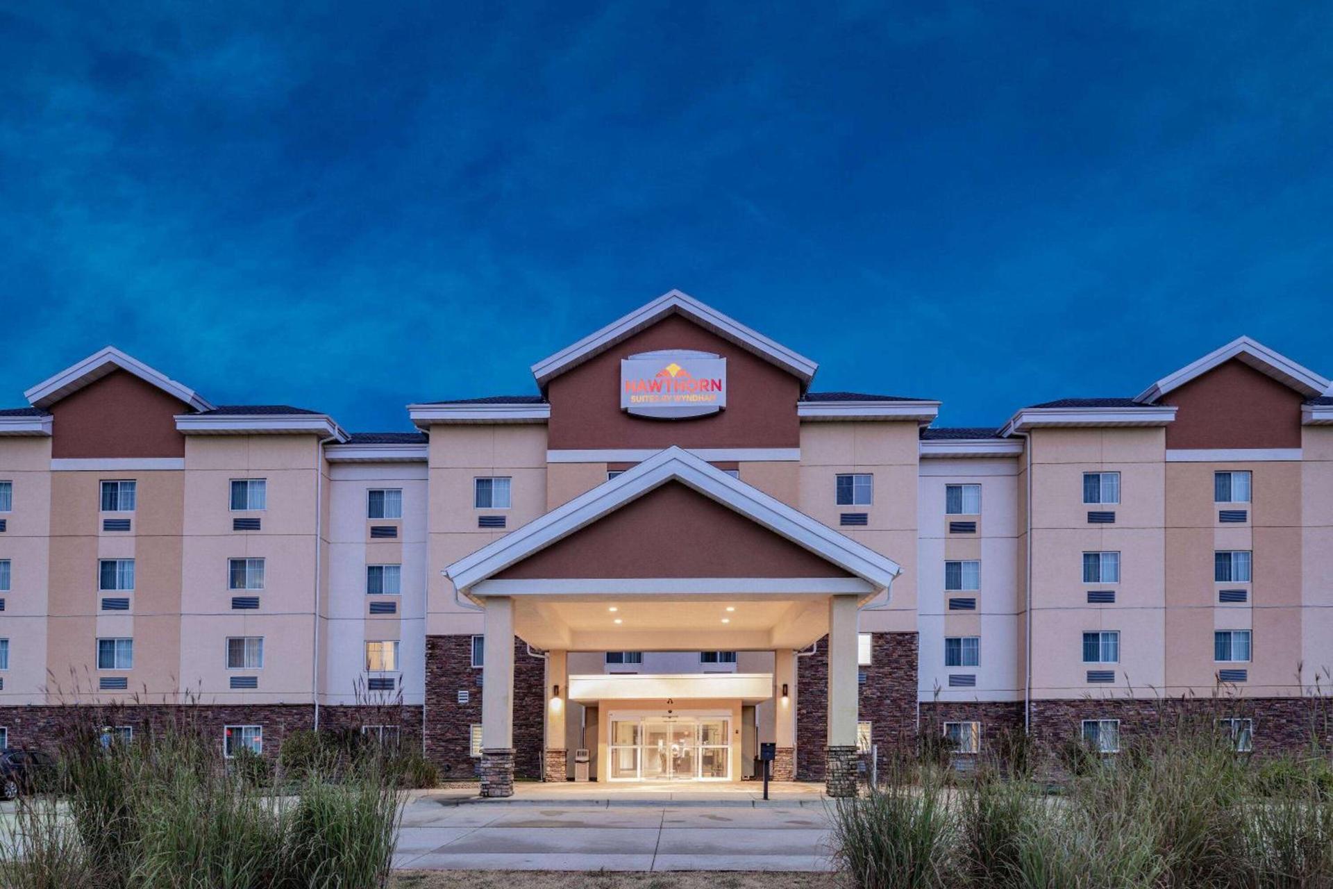 Hawthorn Extended Stay by Wyndham Dickinson photo 2