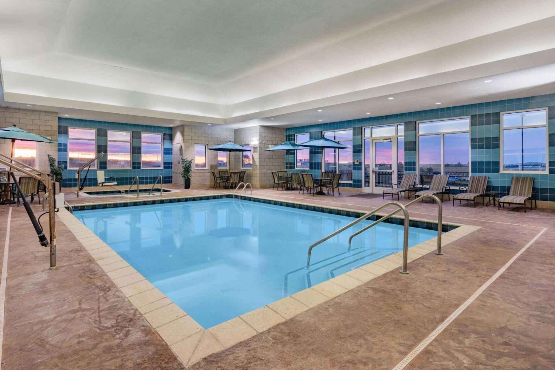 Hawthorn Extended Stay by Wyndham Dickinson photo 7