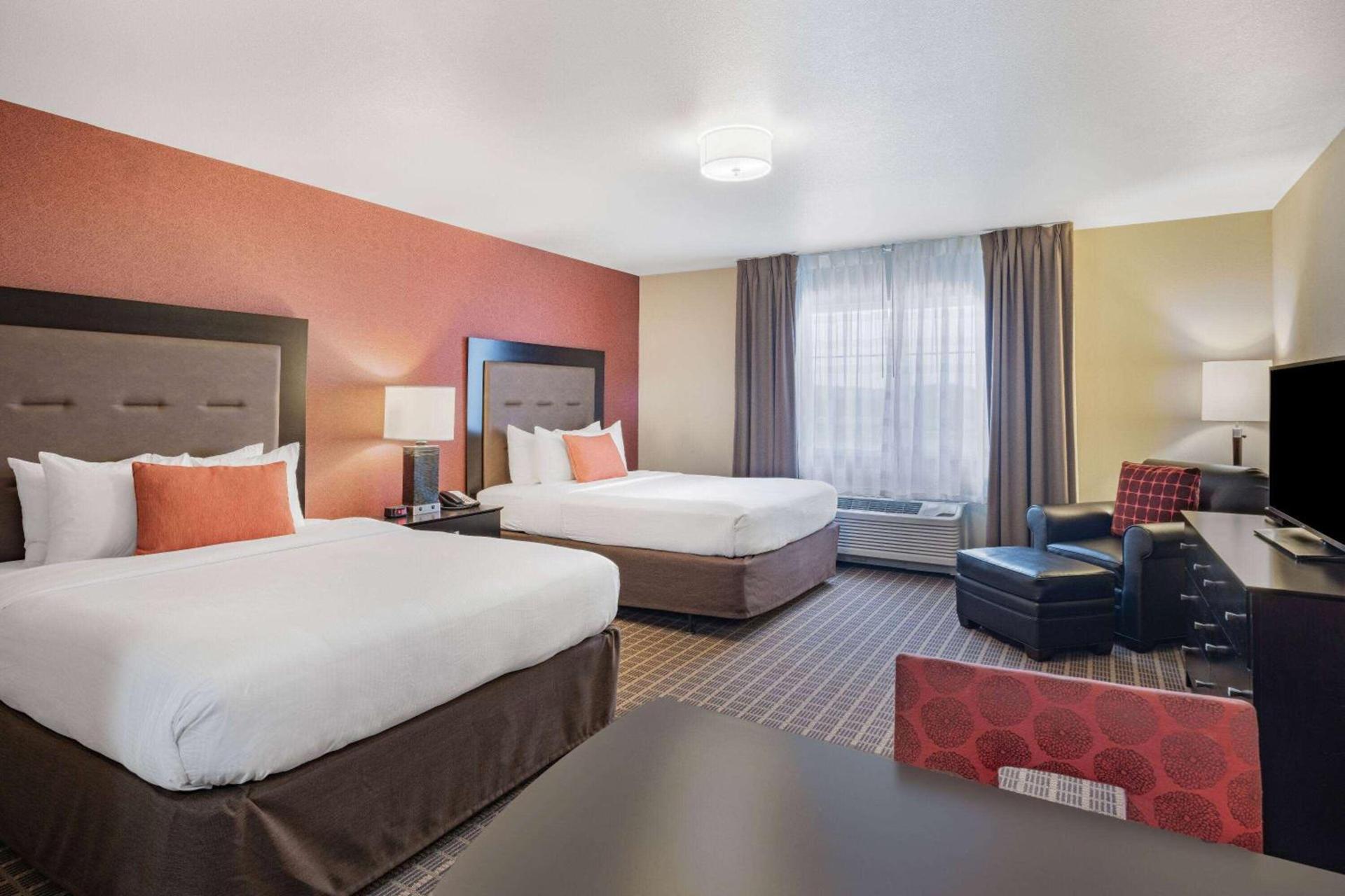 Hawthorn Extended Stay by Wyndham Dickinson photo 22