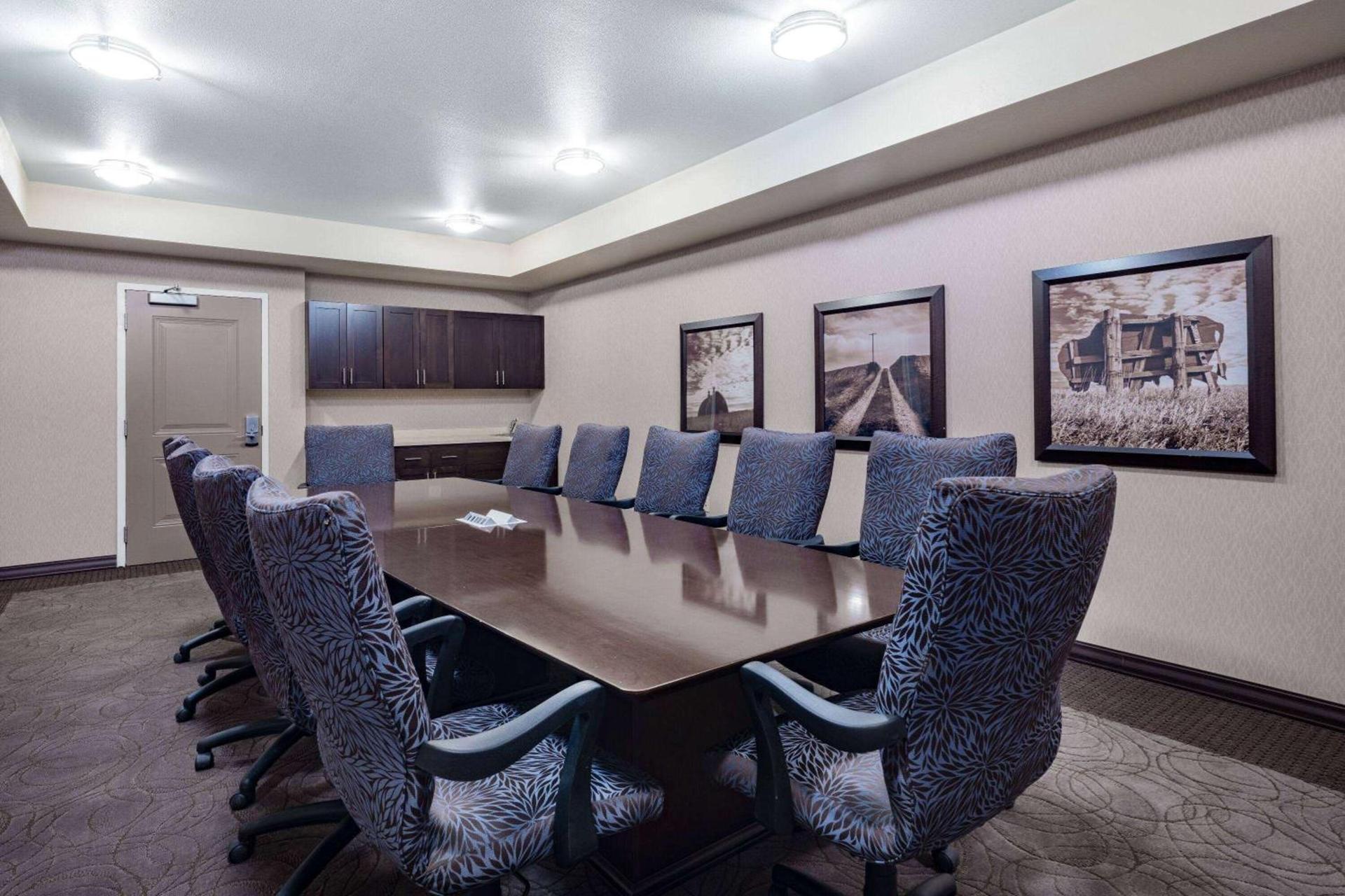 Hawthorn Extended Stay by Wyndham Dickinson photo 38