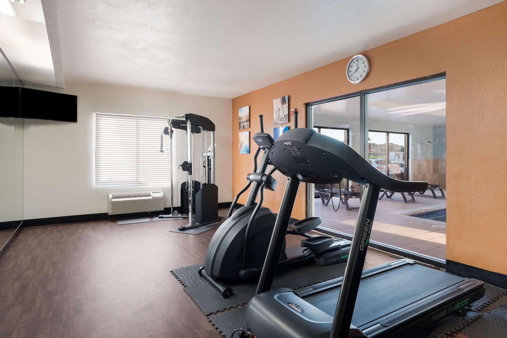 Comfort Suites Suffolk - Chesapeake photo 21