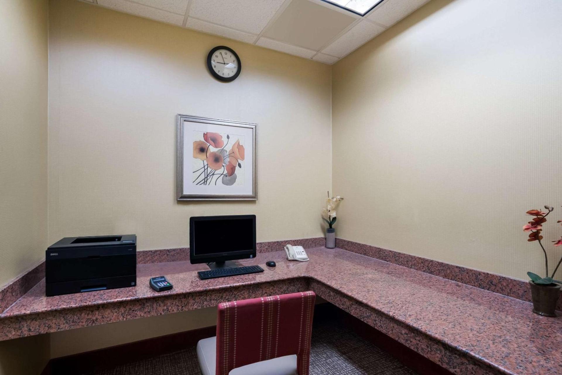 Comfort Suites Suffolk - Chesapeake photo 23