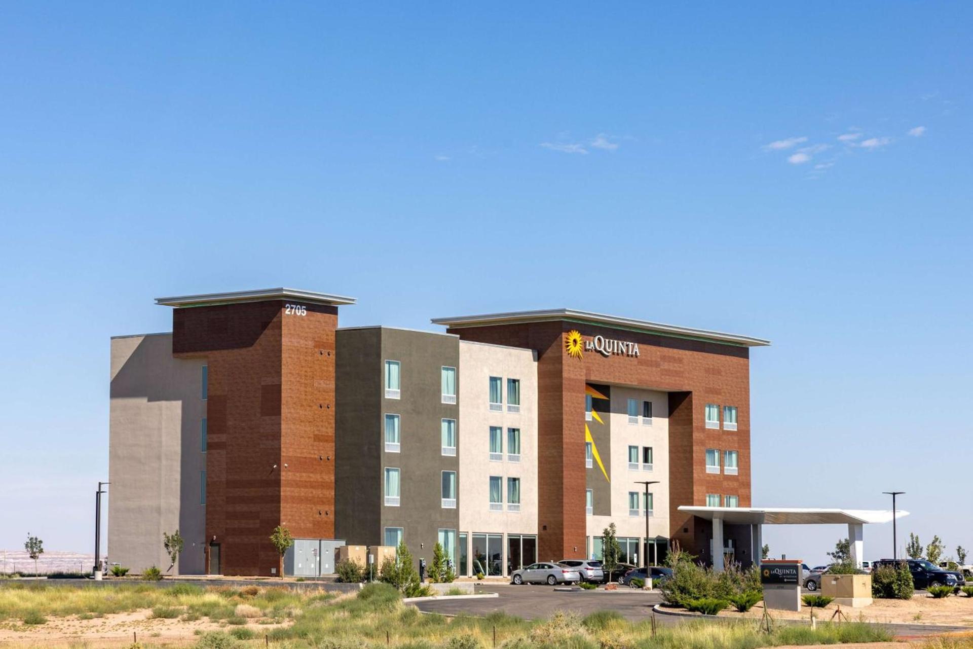 La Quinta Inn & Suites by Wyndham Holbrook Petrified Forest photo 3