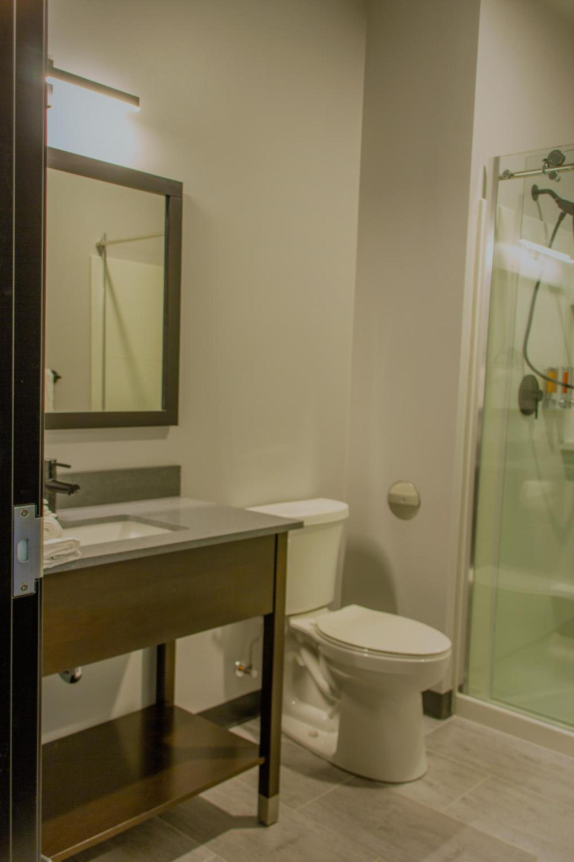 Watershed Hotel photo 3