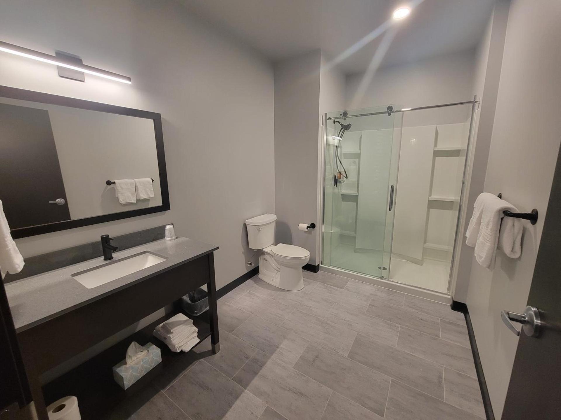 Watershed Hotel photo 16