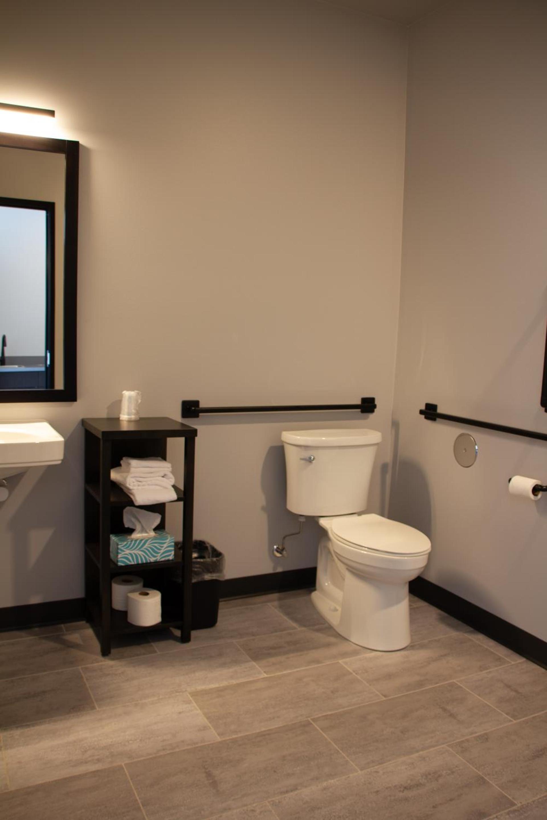Watershed Hotel photo 24