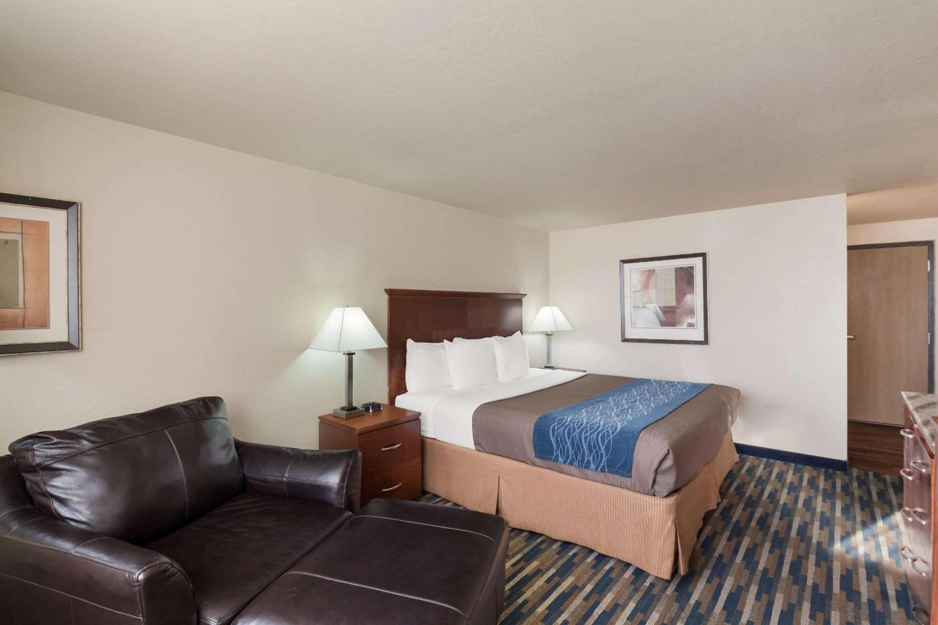 Rodeway Inn Fort Morgan photo 19