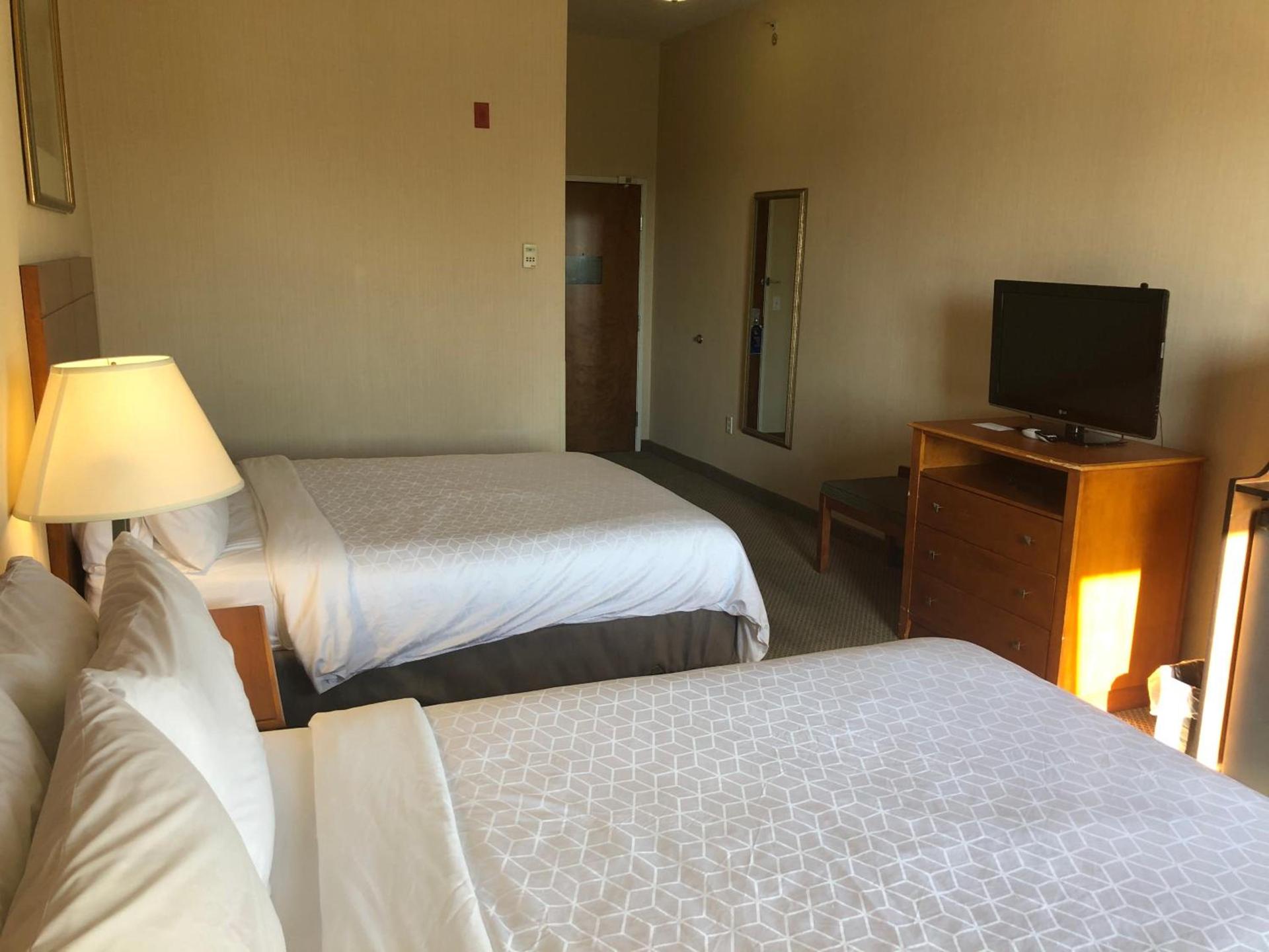 Holiday Inn Express Hotel & Suites Howell by IHG photo 17