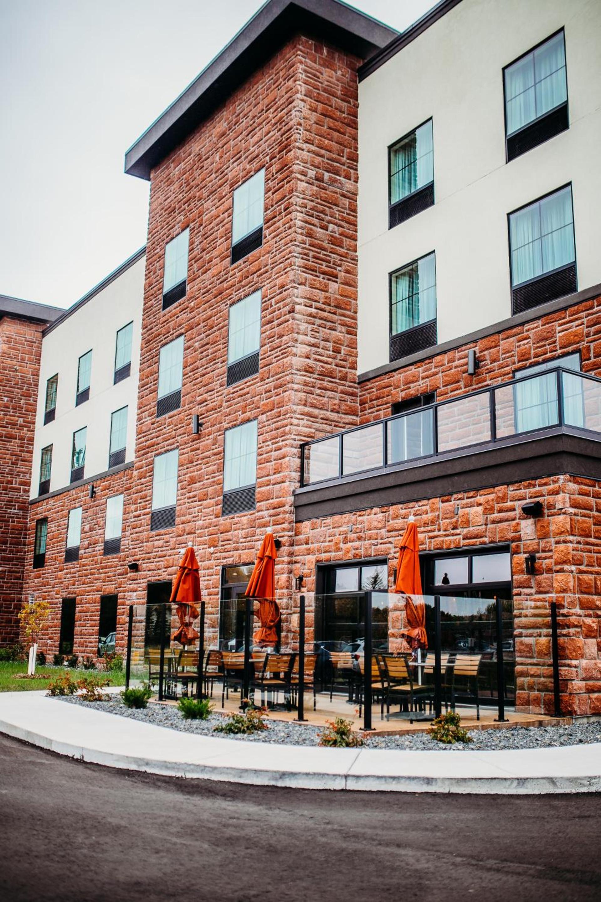 Cobblestone Hotel & Suites International Falls photo 12