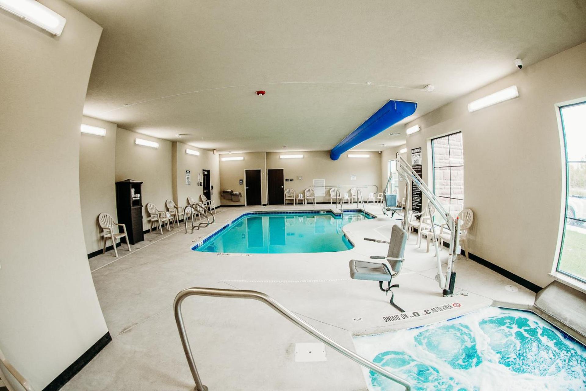 Cobblestone Hotel & Suites International Falls photo 13