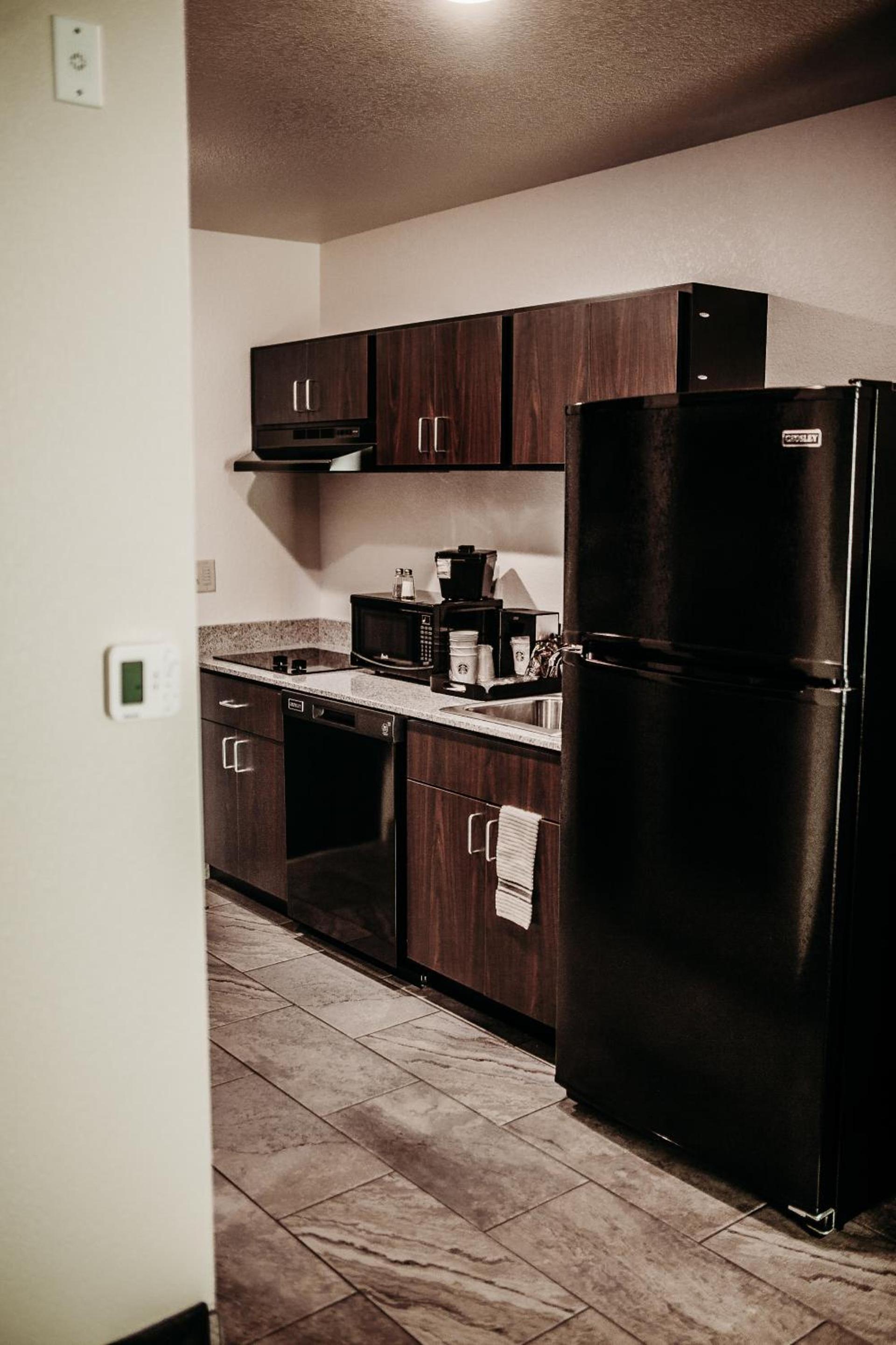 Cobblestone Hotel & Suites International Falls photo 18