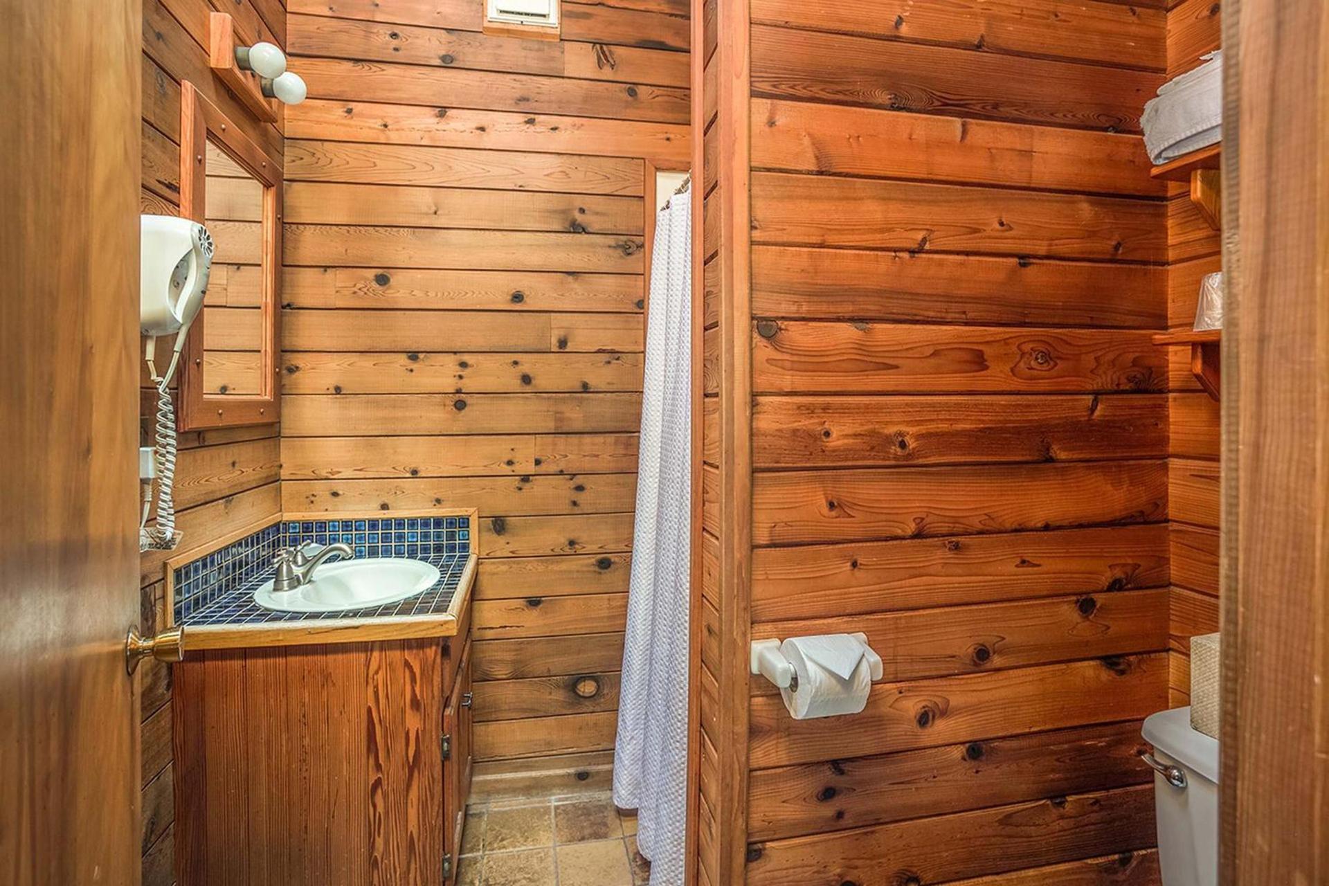 Cannon Beach Hotel Collection photo 64