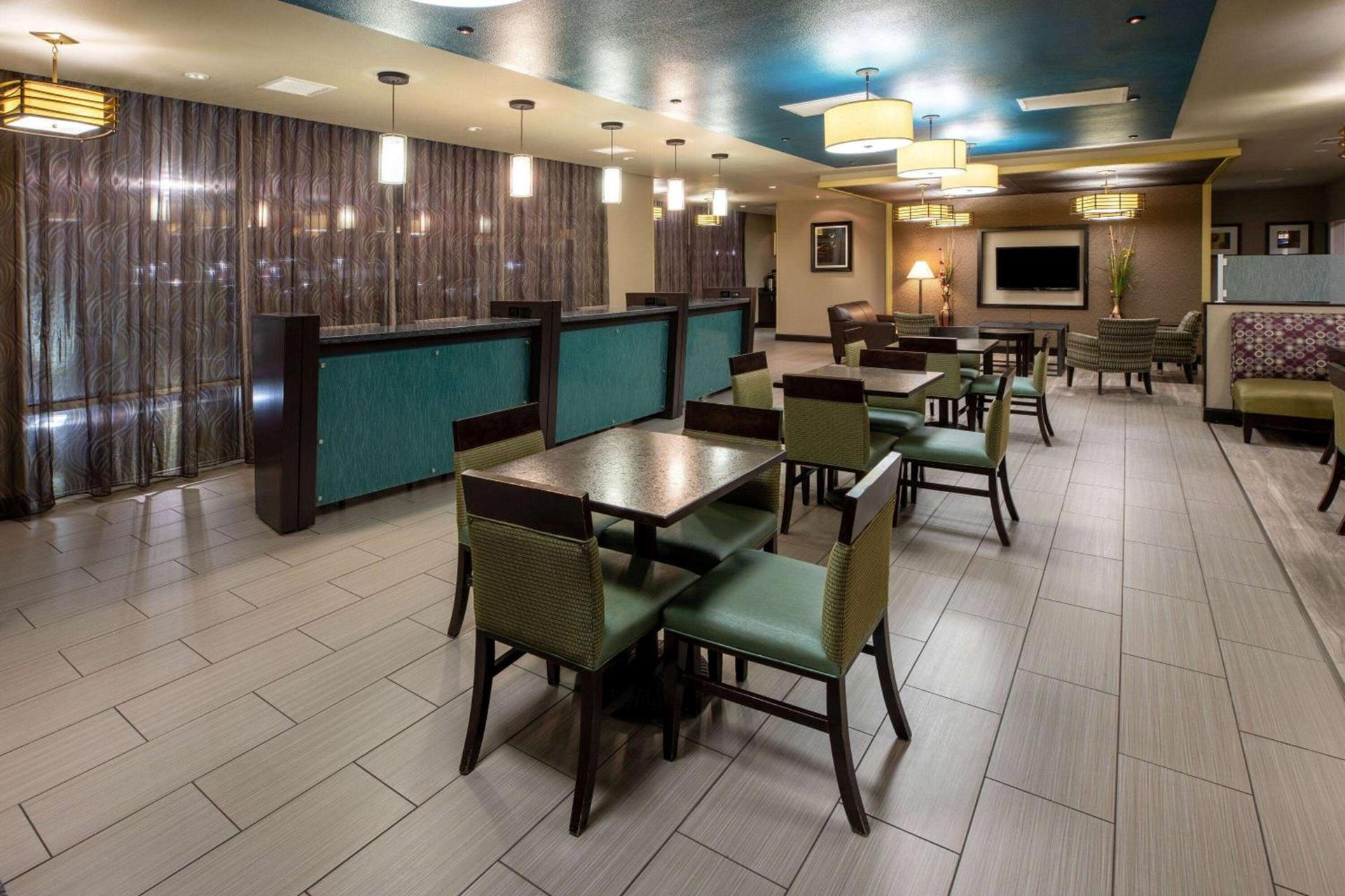 La Quinta Inn & Suites by Wyndham Durant photo 33