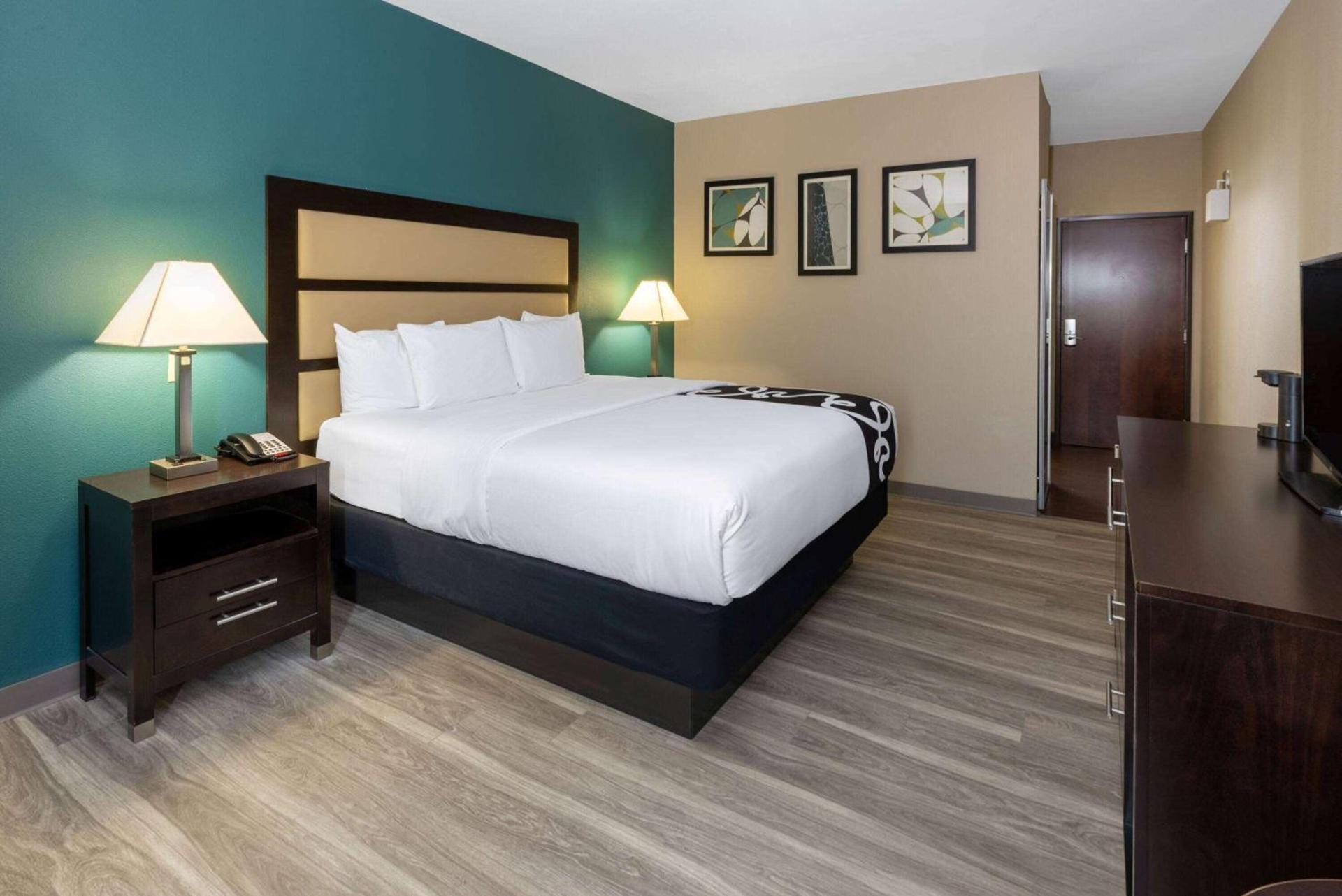 La Quinta Inn & Suites by Wyndham Durant photo 6