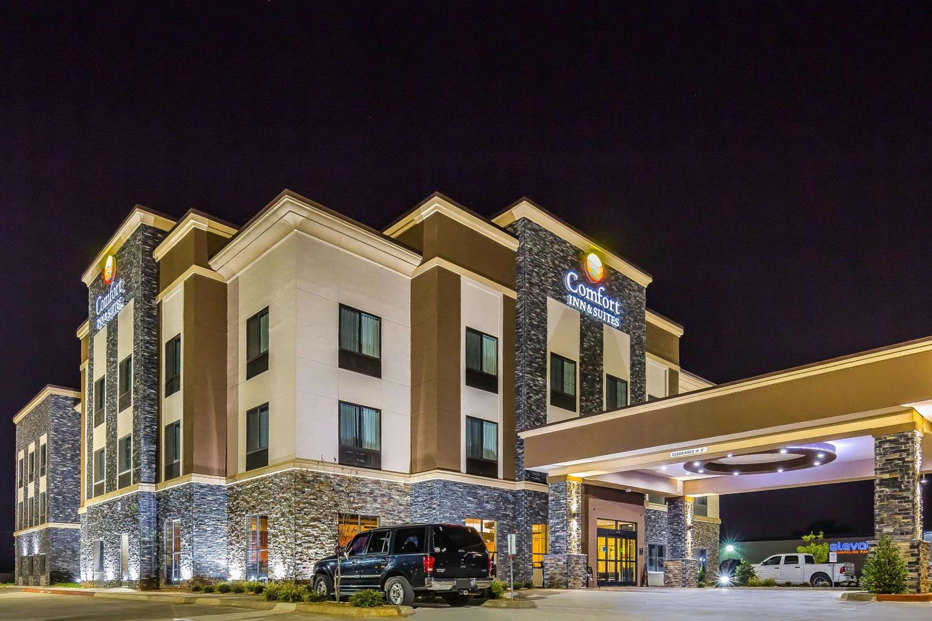 Comfort Inn & Suites Moore - Oklahoma City — hotel in Moore