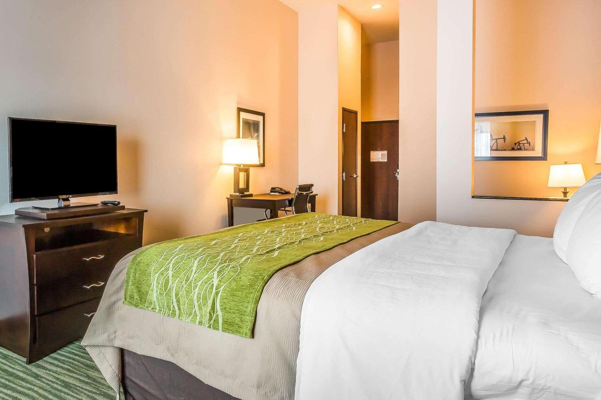 Comfort Inn & Suites Moore - Oklahoma City photo 10