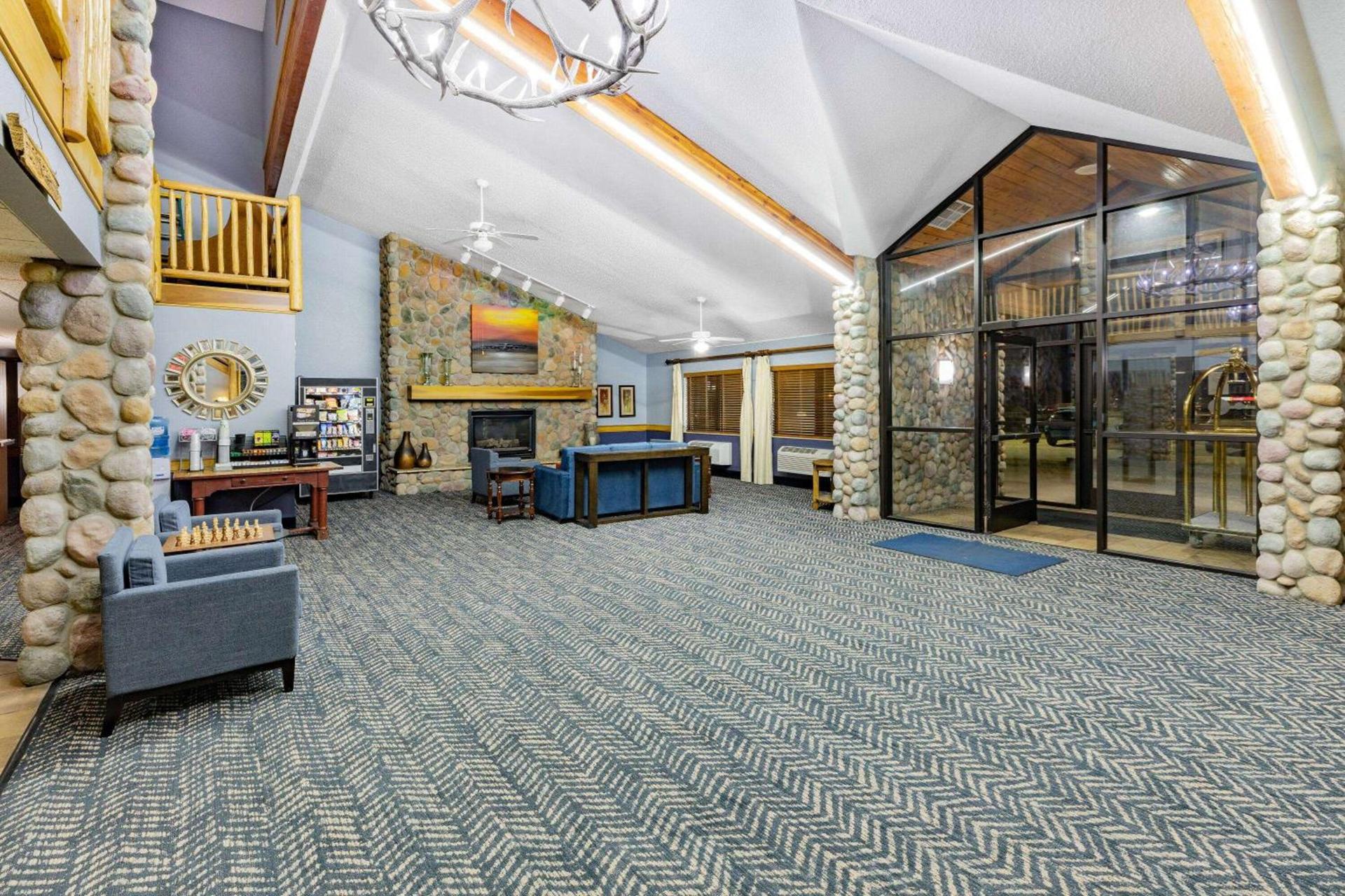 AmericInn by Wyndham Sayre photo 10