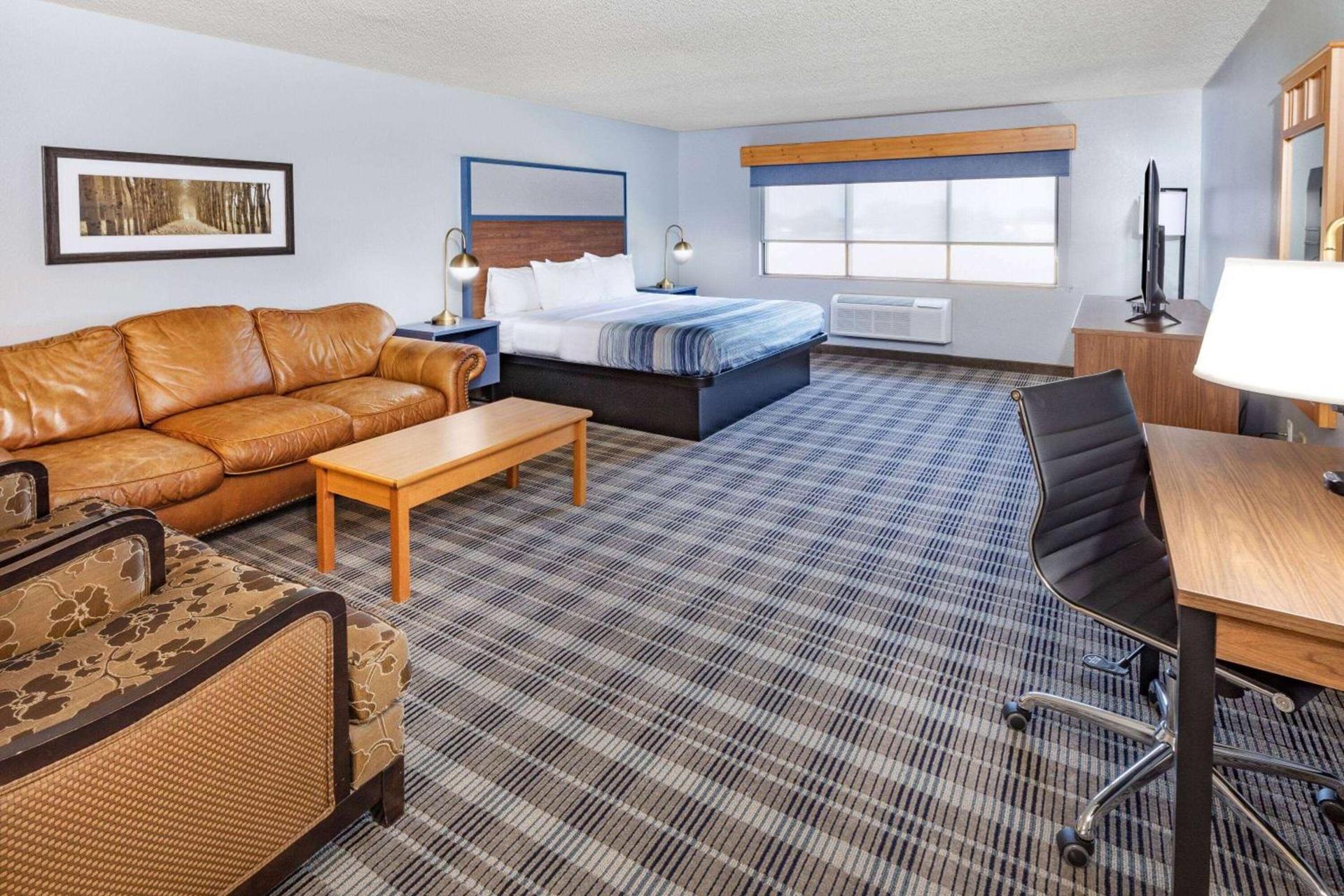 AmericInn by Wyndham Sayre photo 21