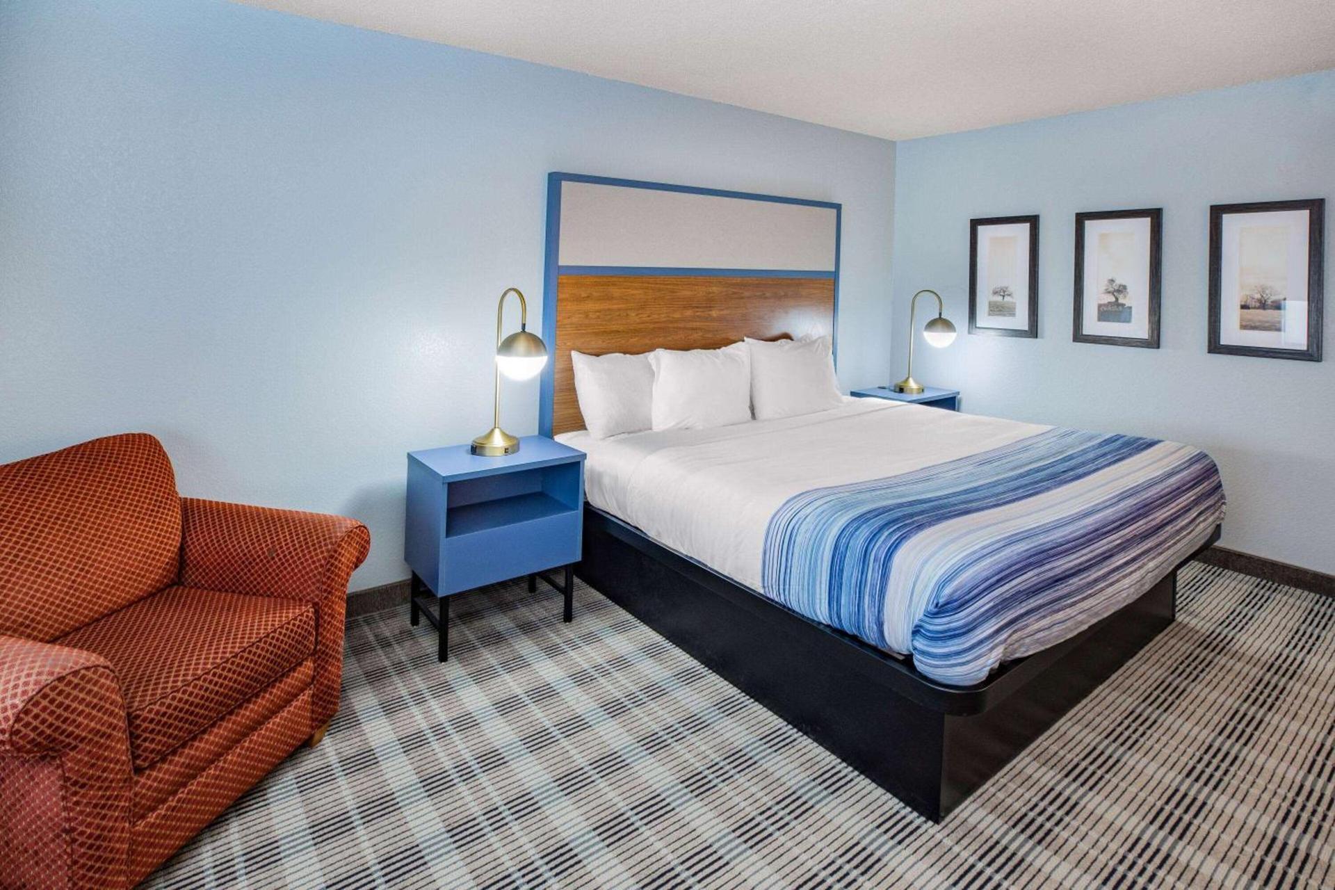 AmericInn by Wyndham Sayre photo 24