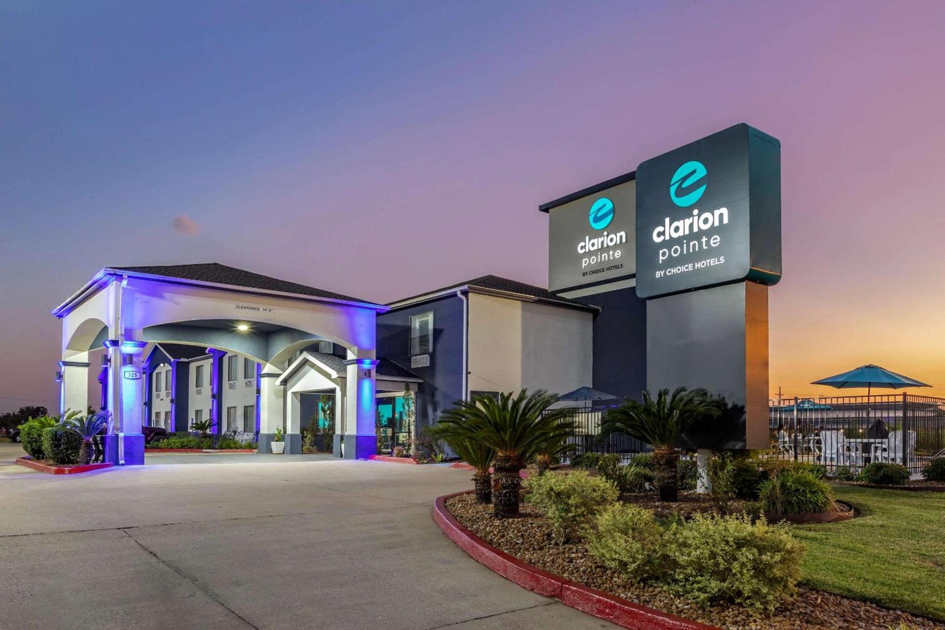 Clarion Pointe Sulphur - Lake Charles photo 2
