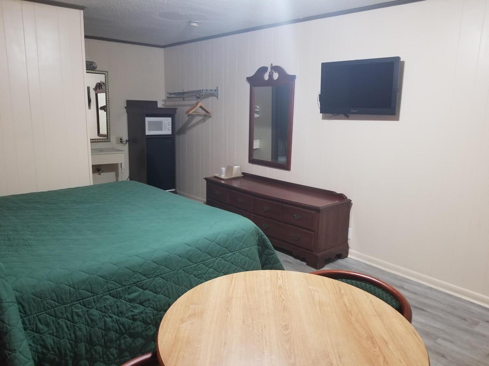 Traveler's Inn photo 5