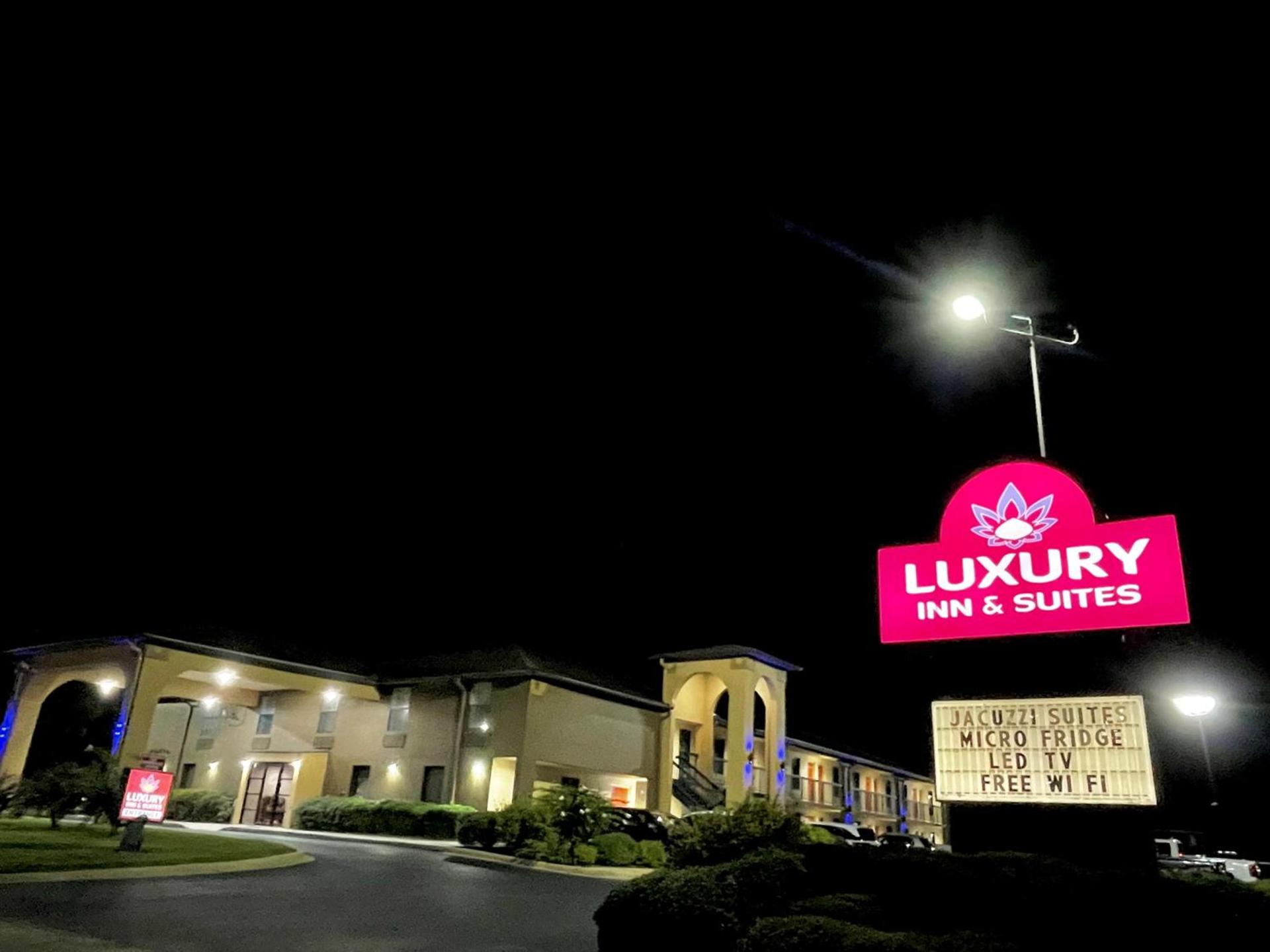 Luxury Inn & Suites photo 4