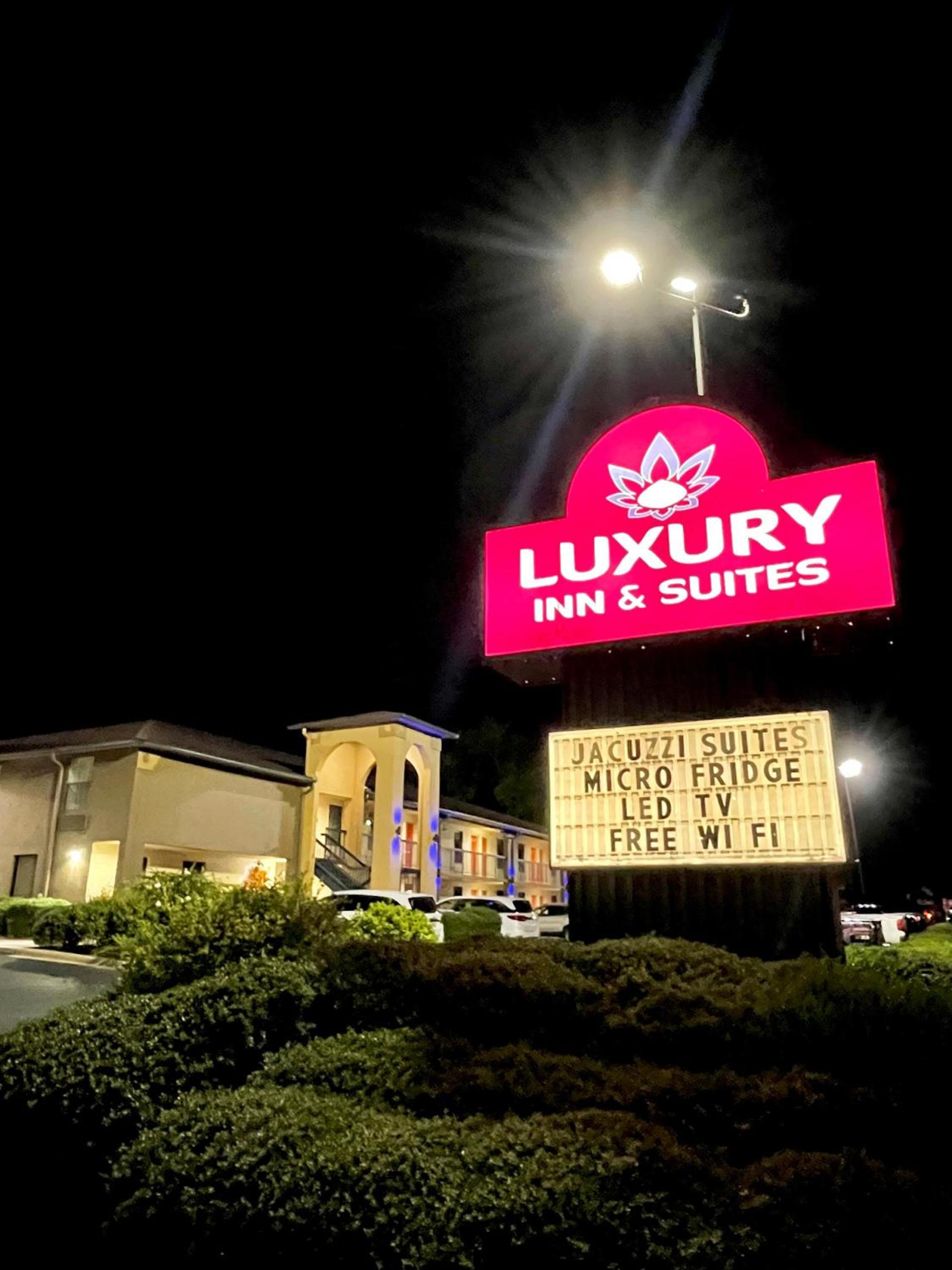 Luxury Inn & Suites photo 5