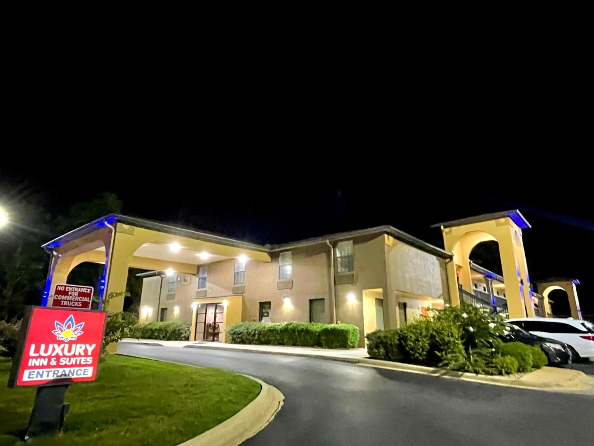 Luxury Inn & Suites photo 6