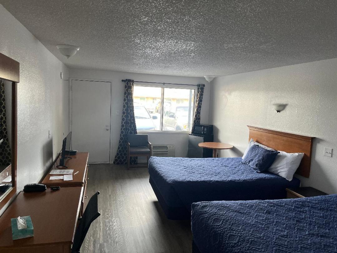Thunderbird Motel photo 12