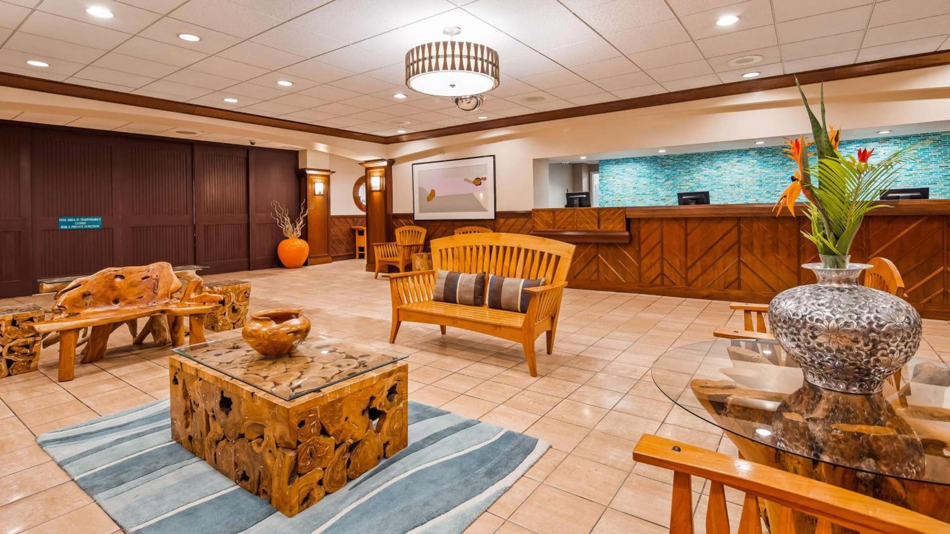 Airport Honolulu Hotel, Trademark Collection by Wyndham photo 8