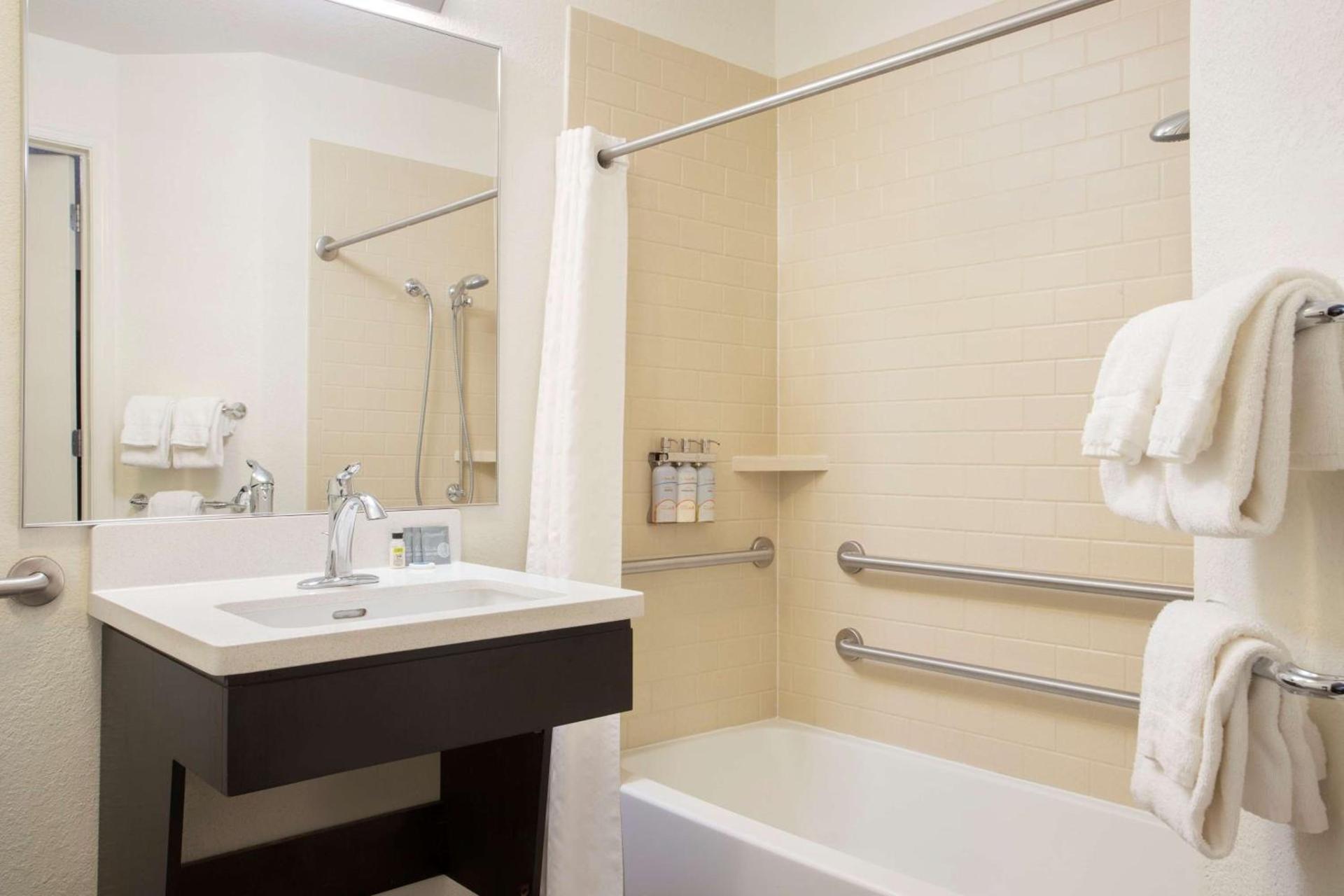 Sonesta Simply Suites Somerset photo 21